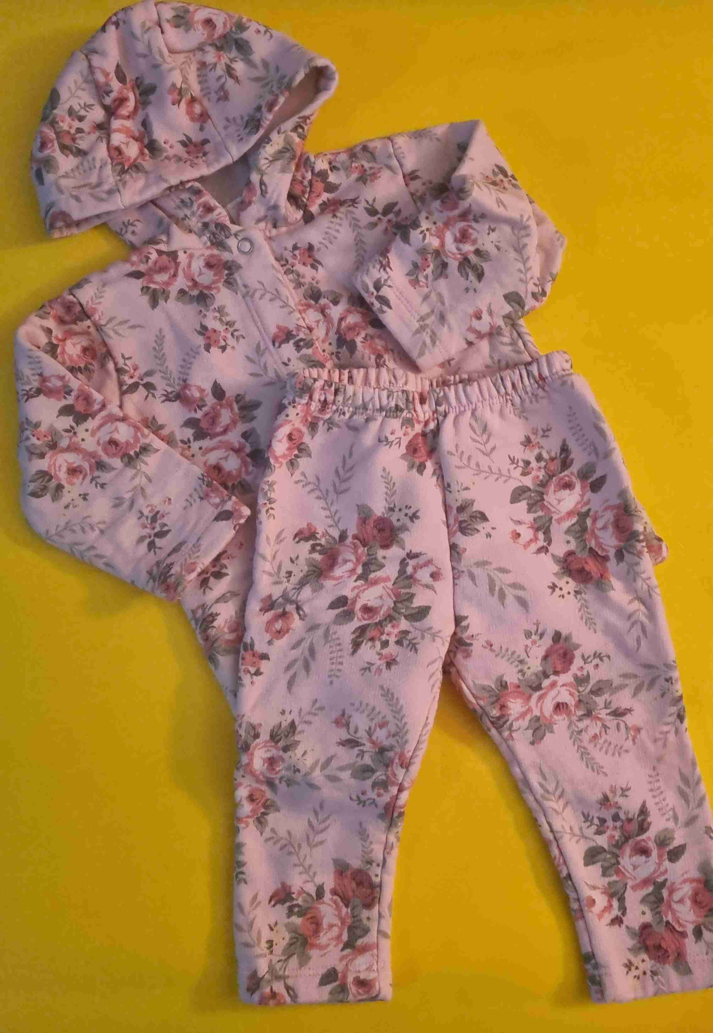Conjunto de bebé rosa floral 12 meses