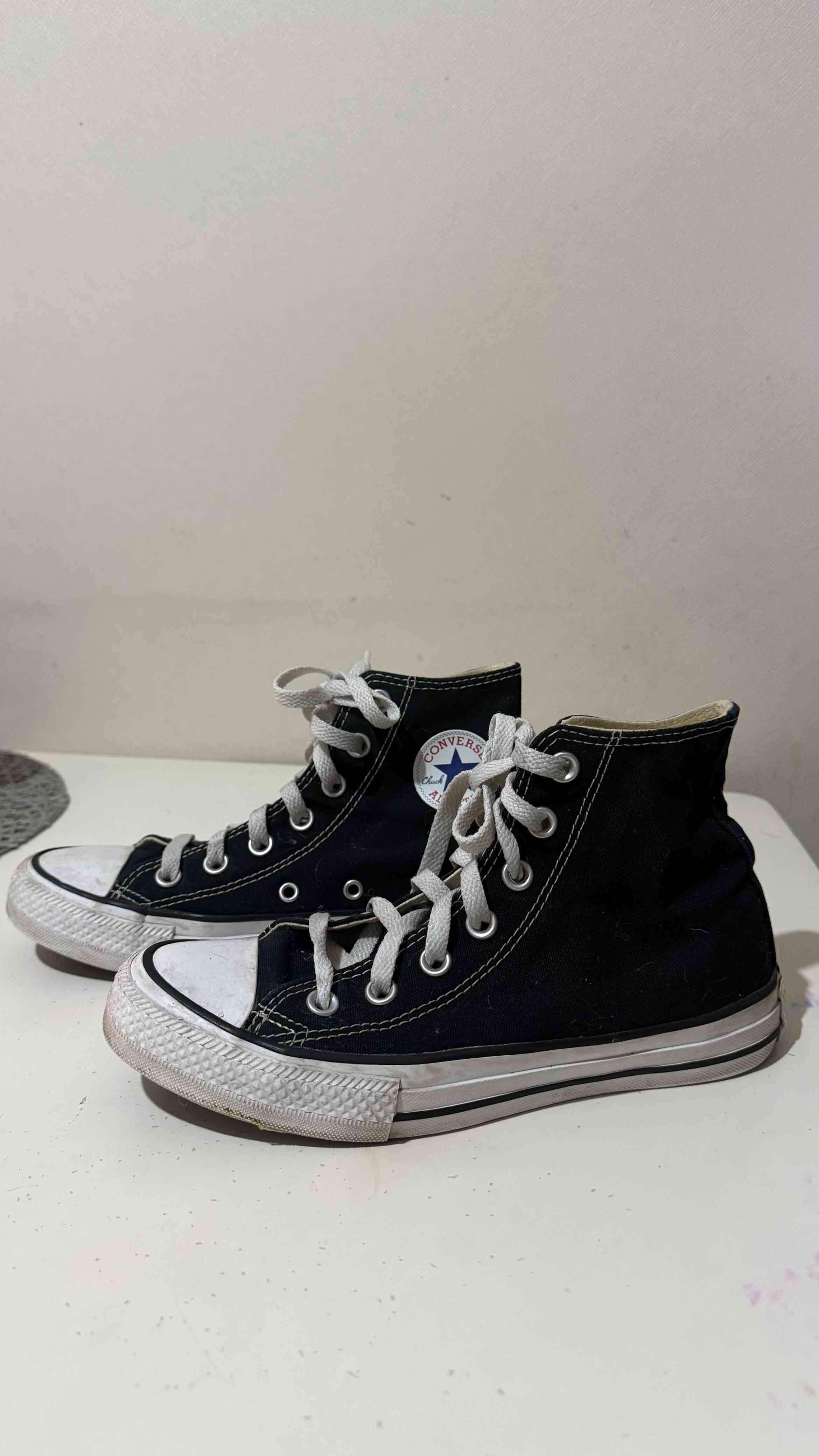 Zapatillas negras de tela - miniatura 1