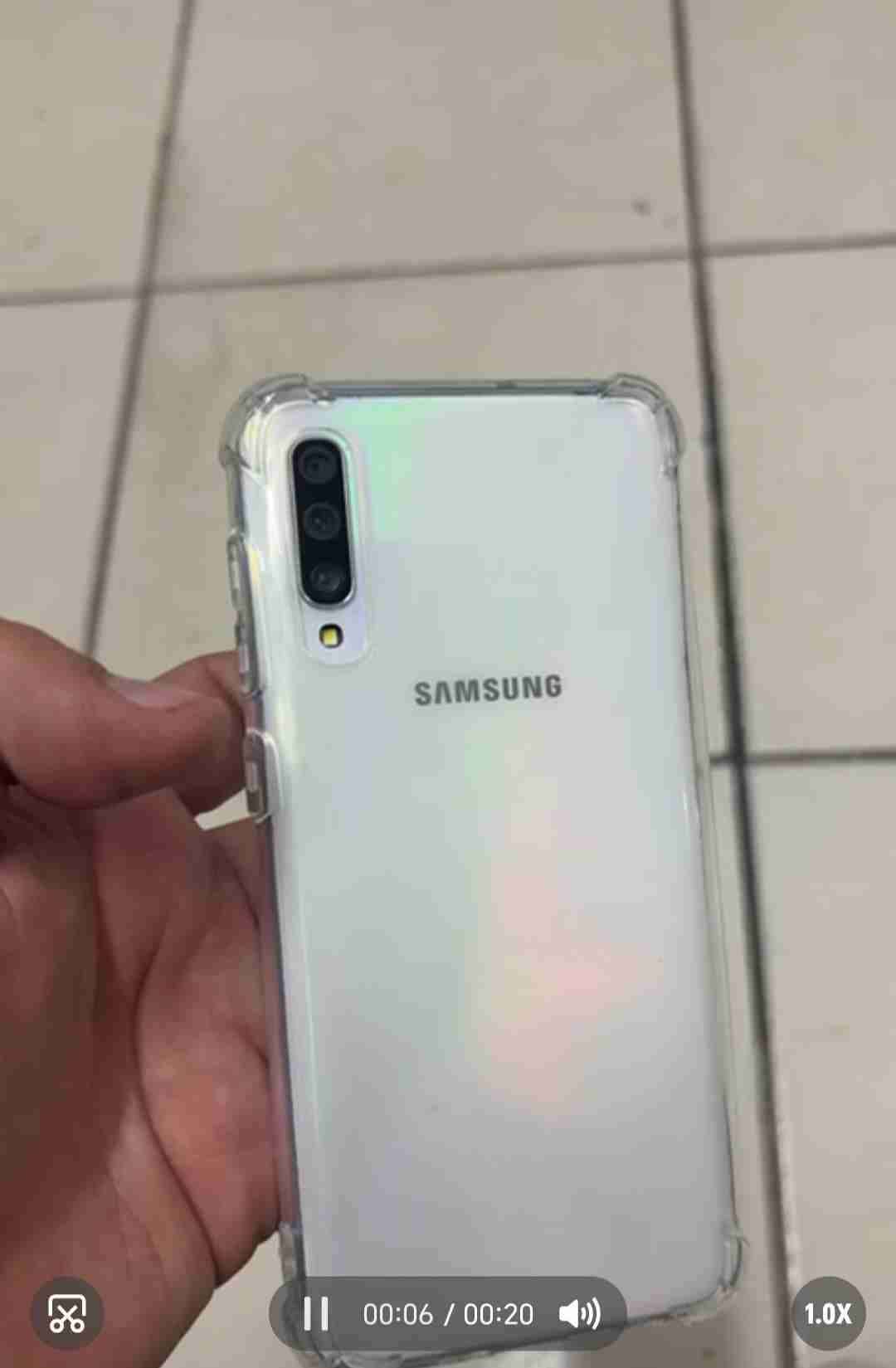 Celular Samsung en buen estado - miniatura 2