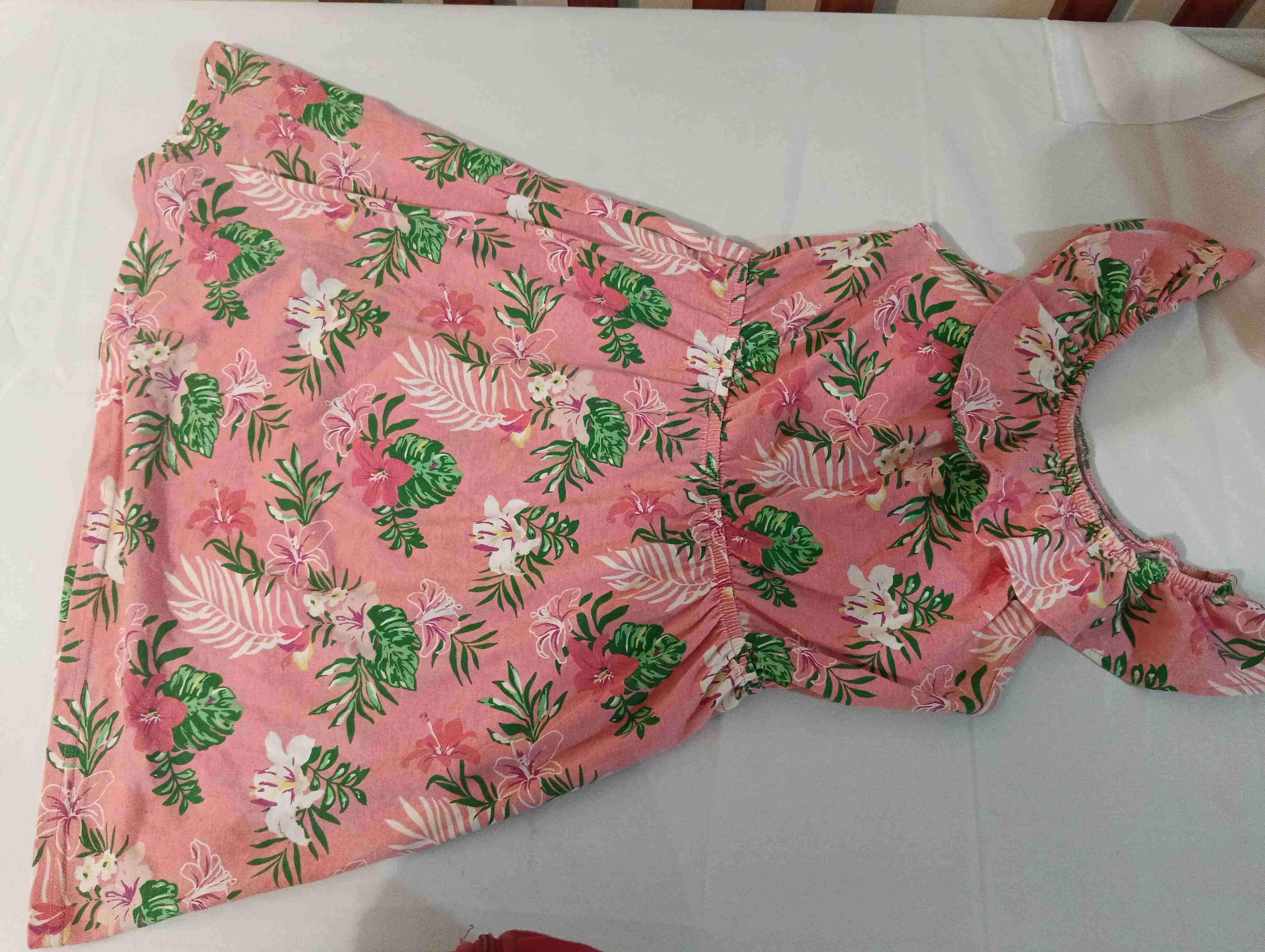 Vestido rosa con estampado floral - miniatura 1