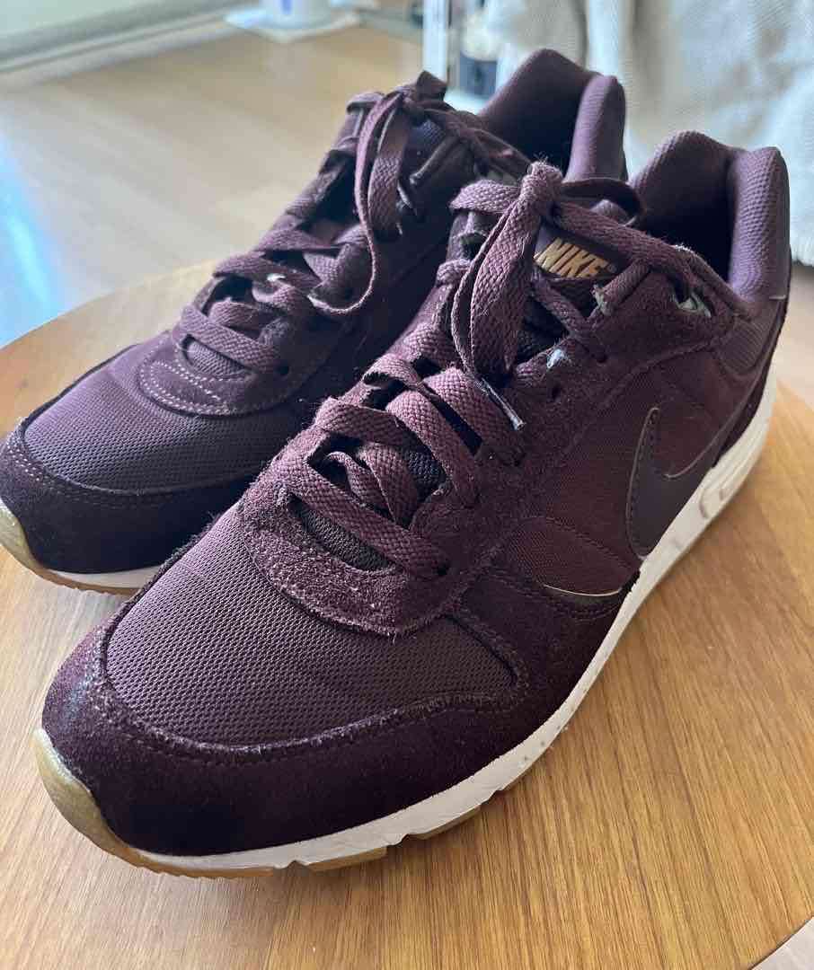 Zapatillas Nike burdeos - miniatura 1