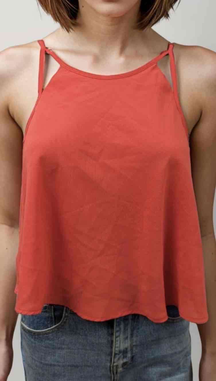 Top rojo con tirantes - miniatura 1