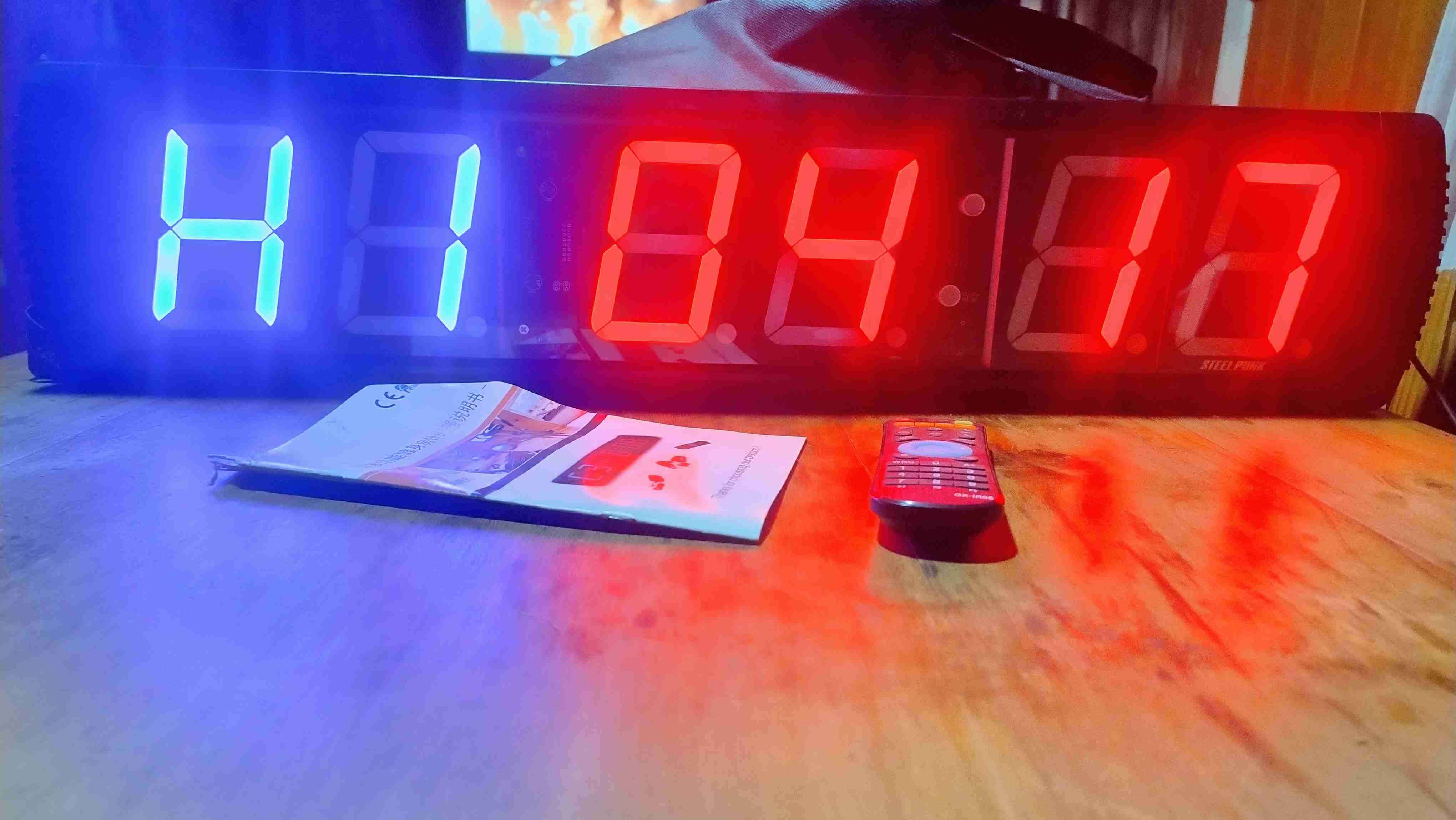 Reloj digital LED de pared para CrossFit - miniatura 3