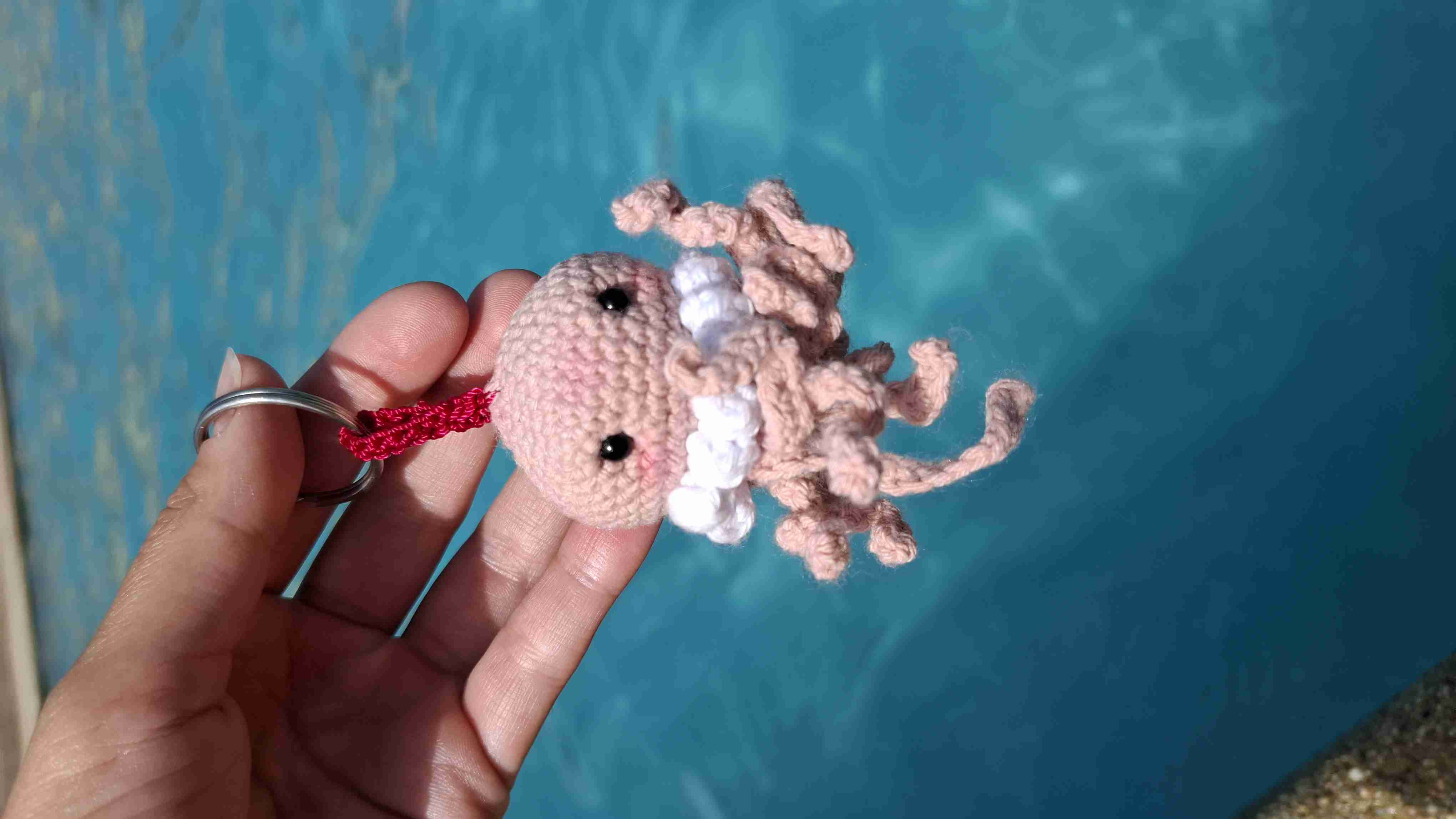 Llavero pulpo amigurumi hecho a mano - miniatura 1