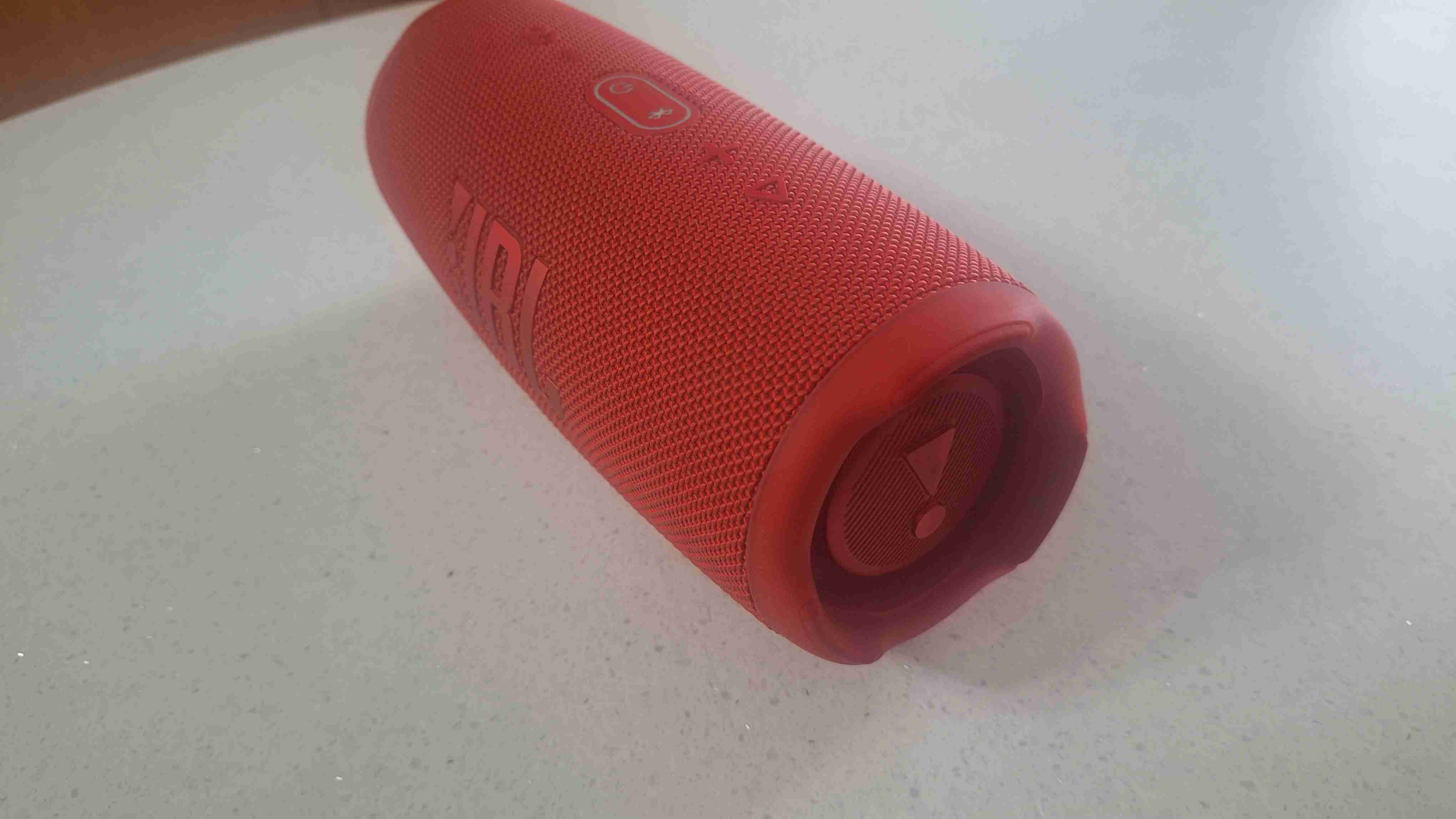 ¡¡¡Altavoz JBL Charge 5 rojo!!! - miniatura 2