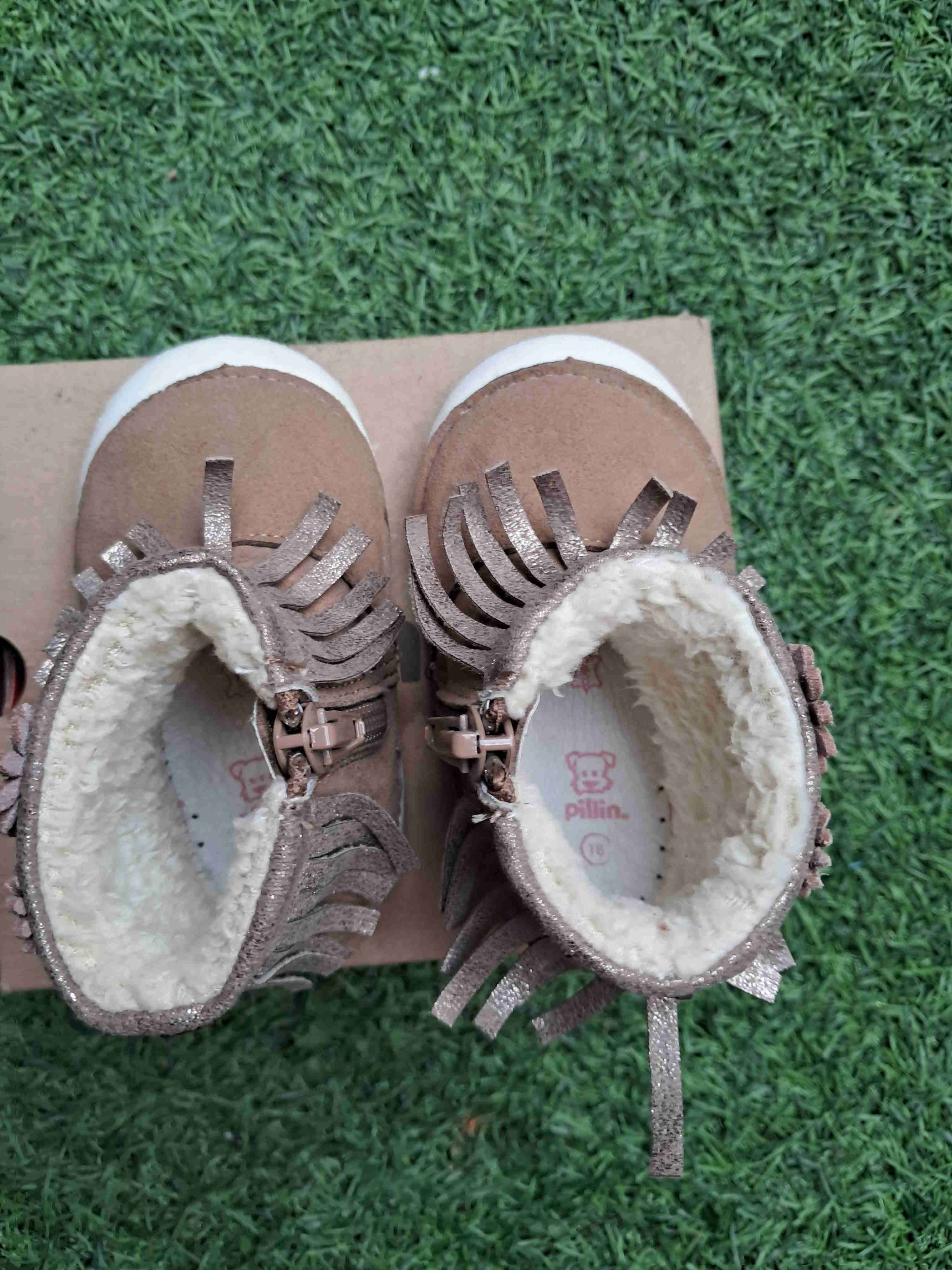 Botas infantiles con flecos beige - miniatura 2