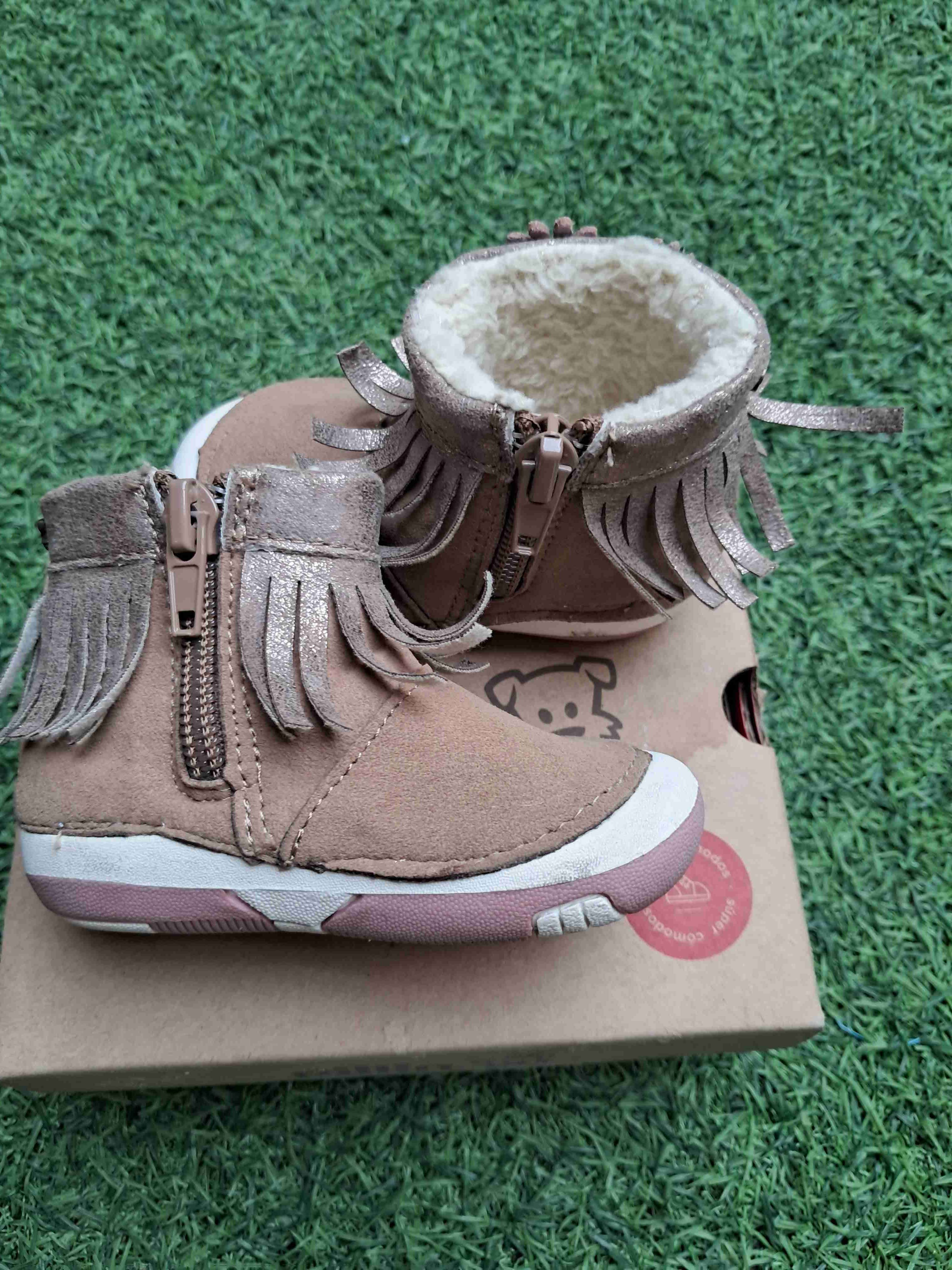 Botas infantiles con flecos beige - miniatura 3