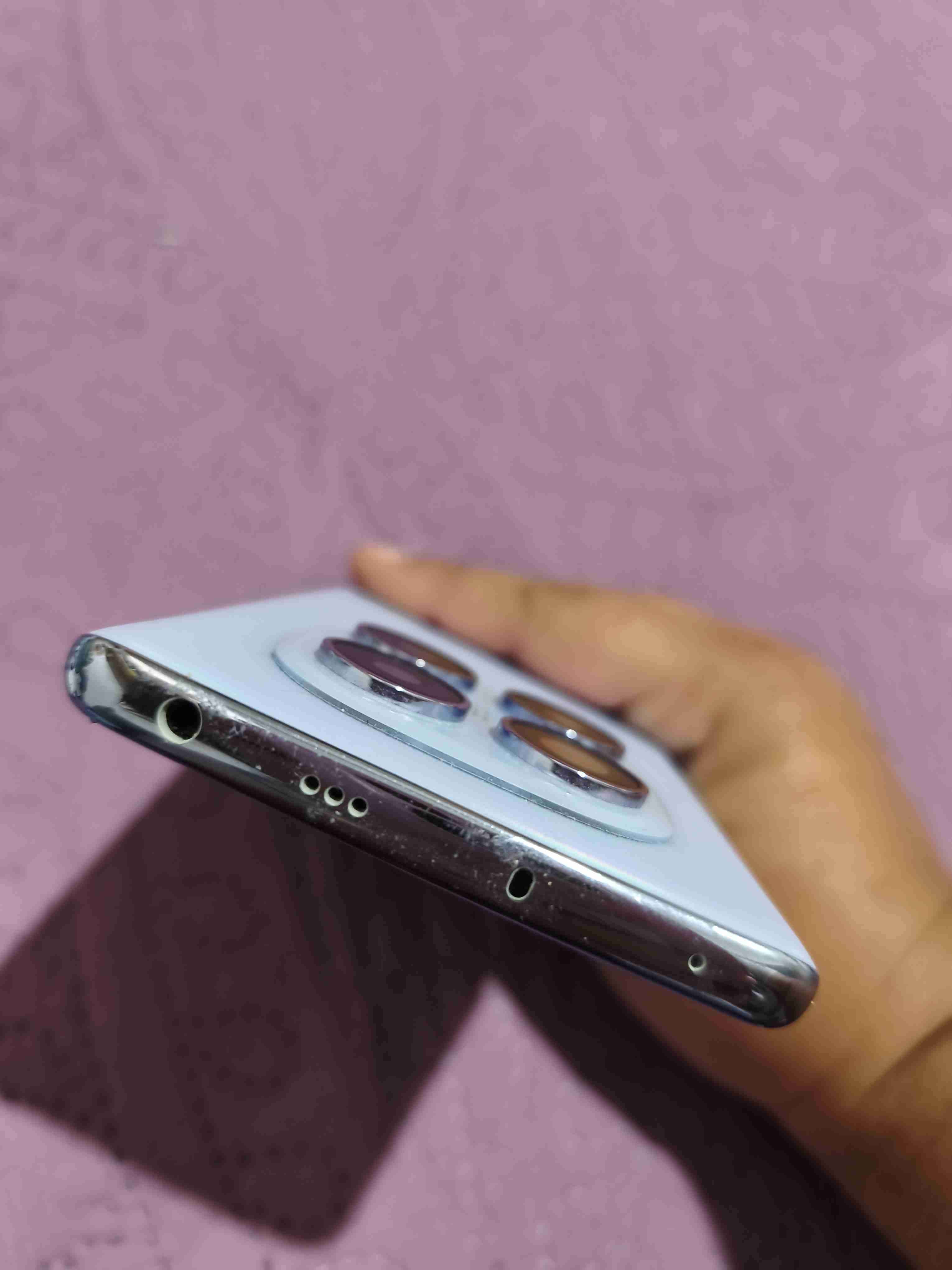 Teléfono Xiaomi Redmi note 14 pro - miniatura 2