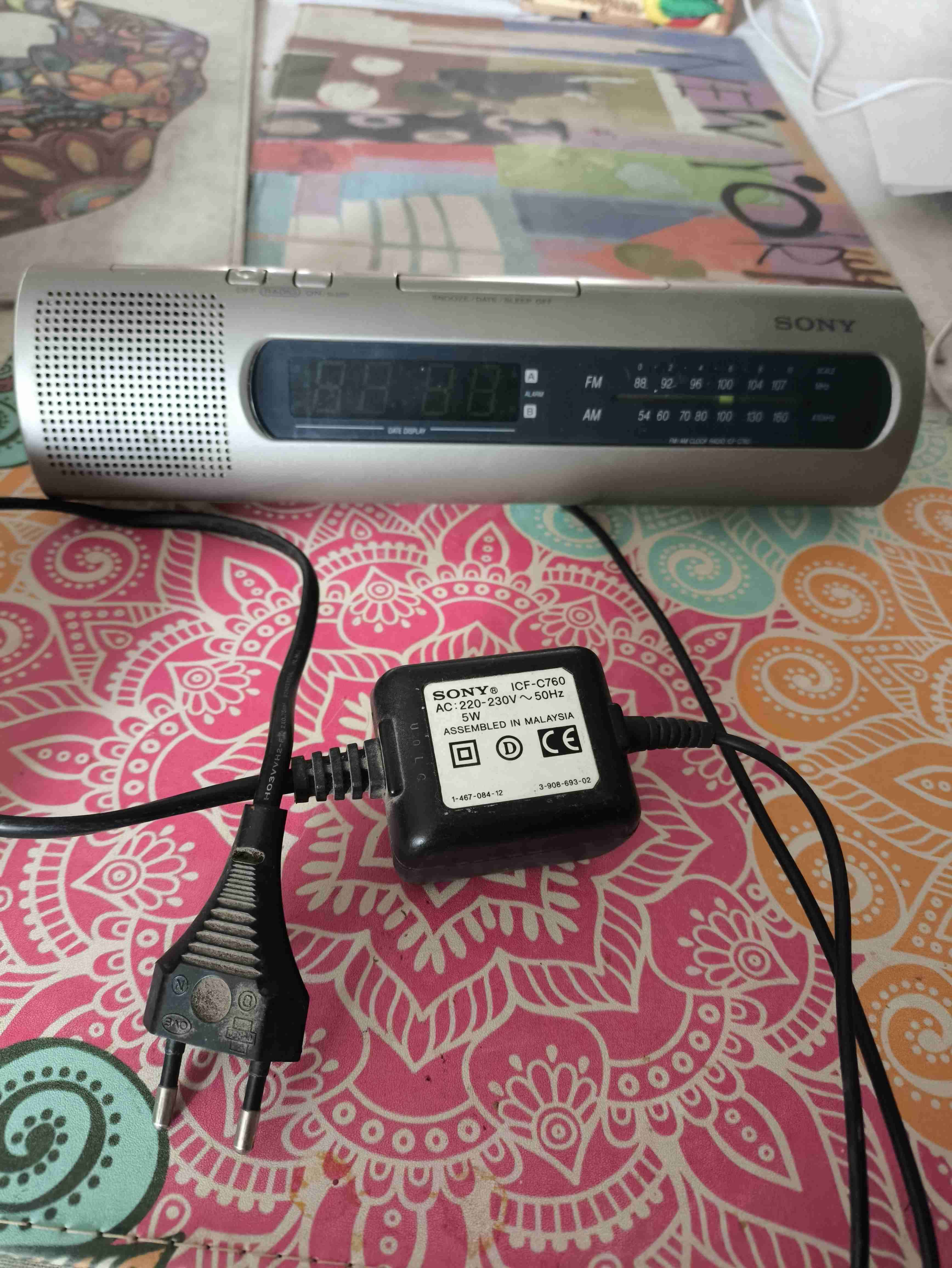 Radio Reloj Sony Vintage (Modelo ICF-C760) - Funci - miniatura 2