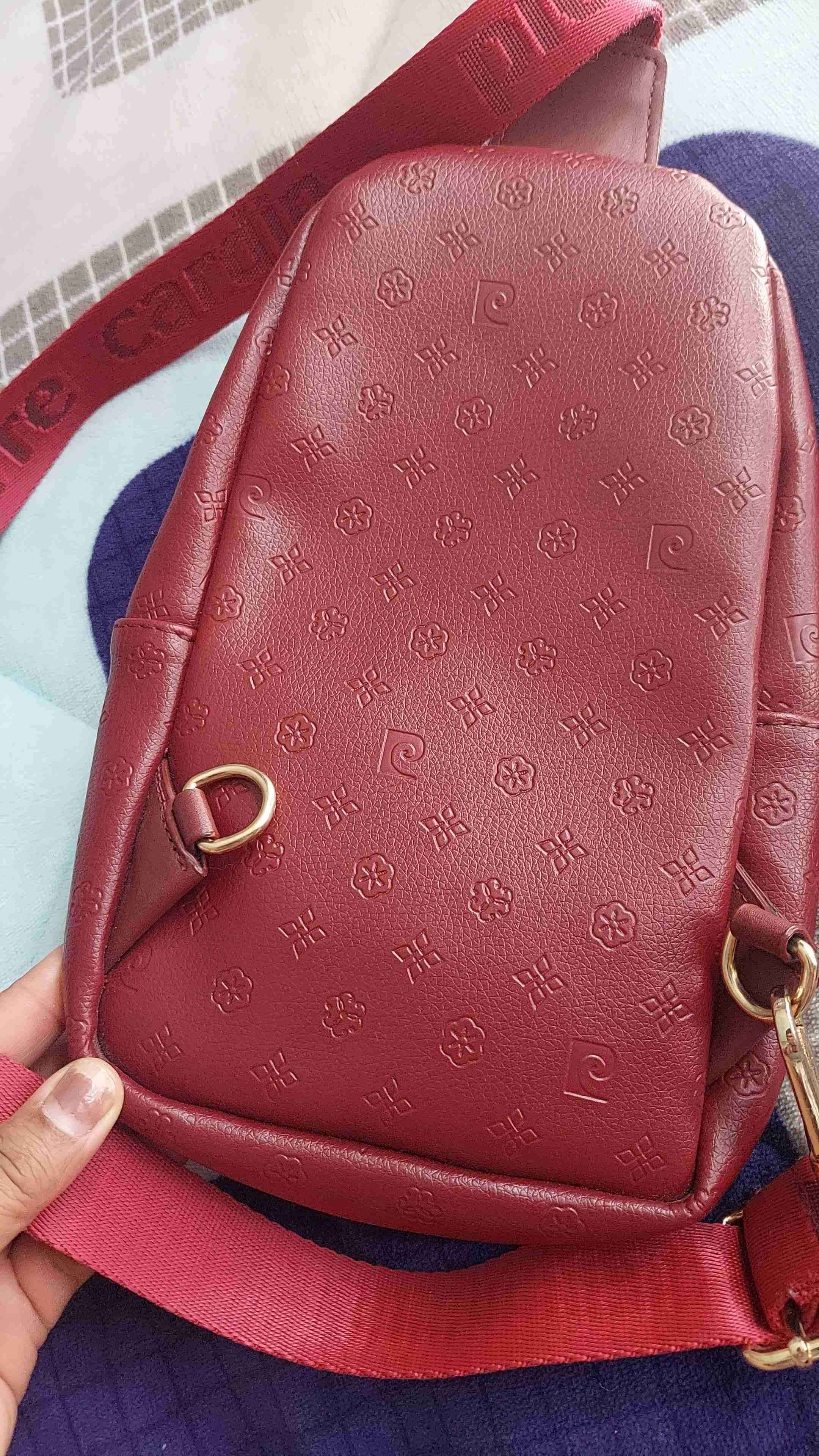 Mochila pequeña roja con diseño - miniatura 4