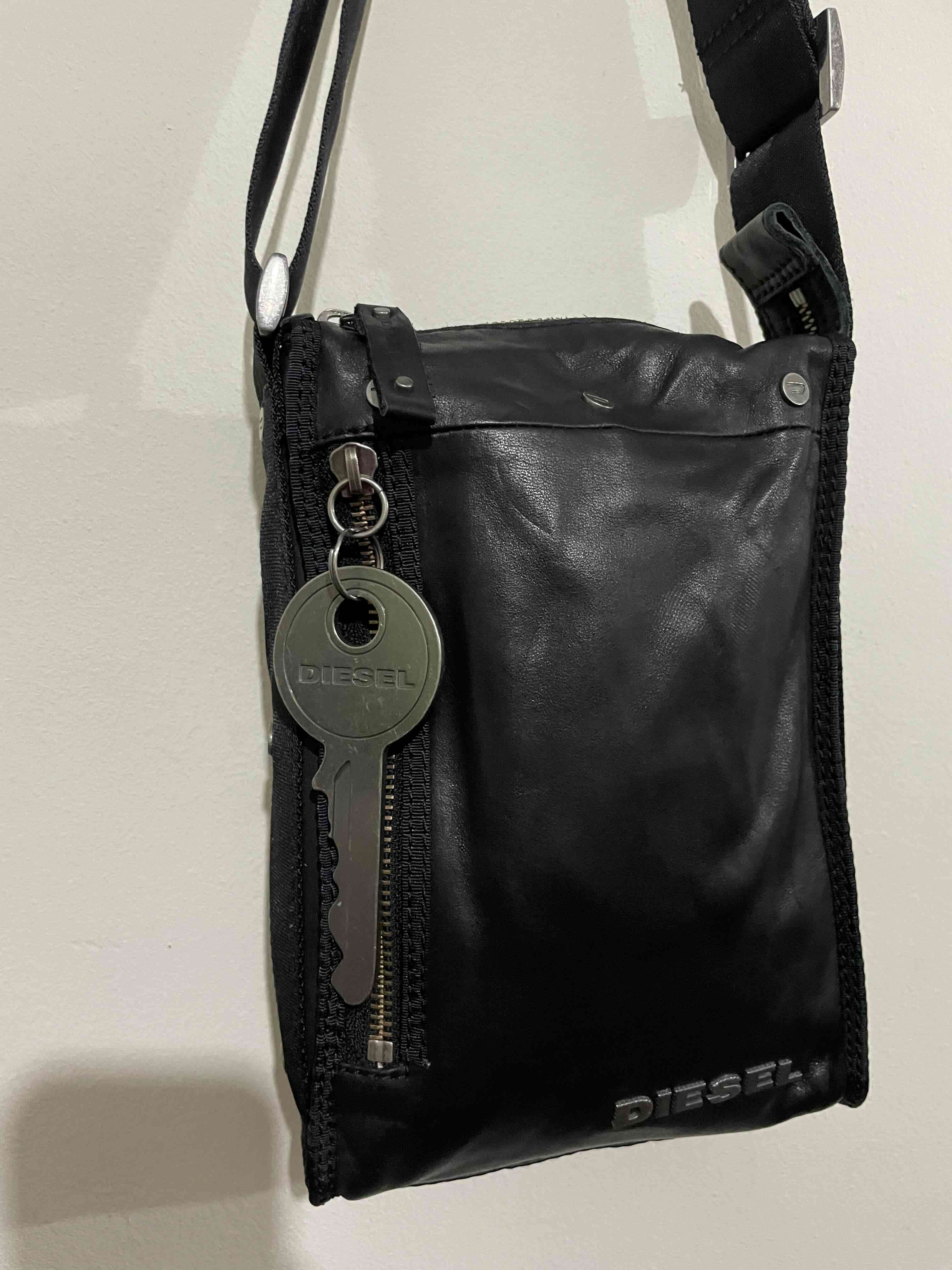 Bandolera negra Diesel - miniatura 3