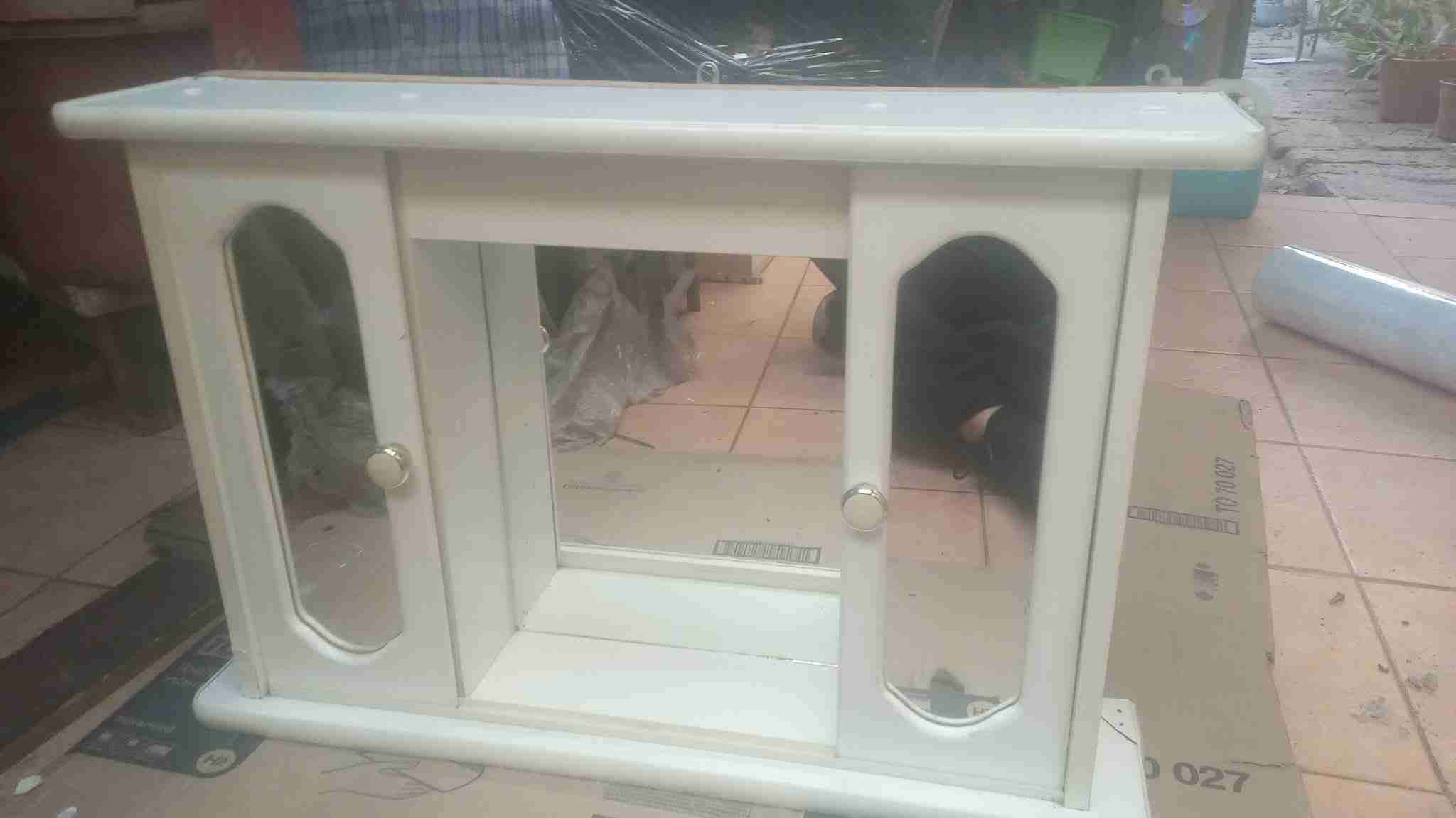 Gabinete de baño con espejo. NO SE HACEN ENVÍOS - miniatura 4