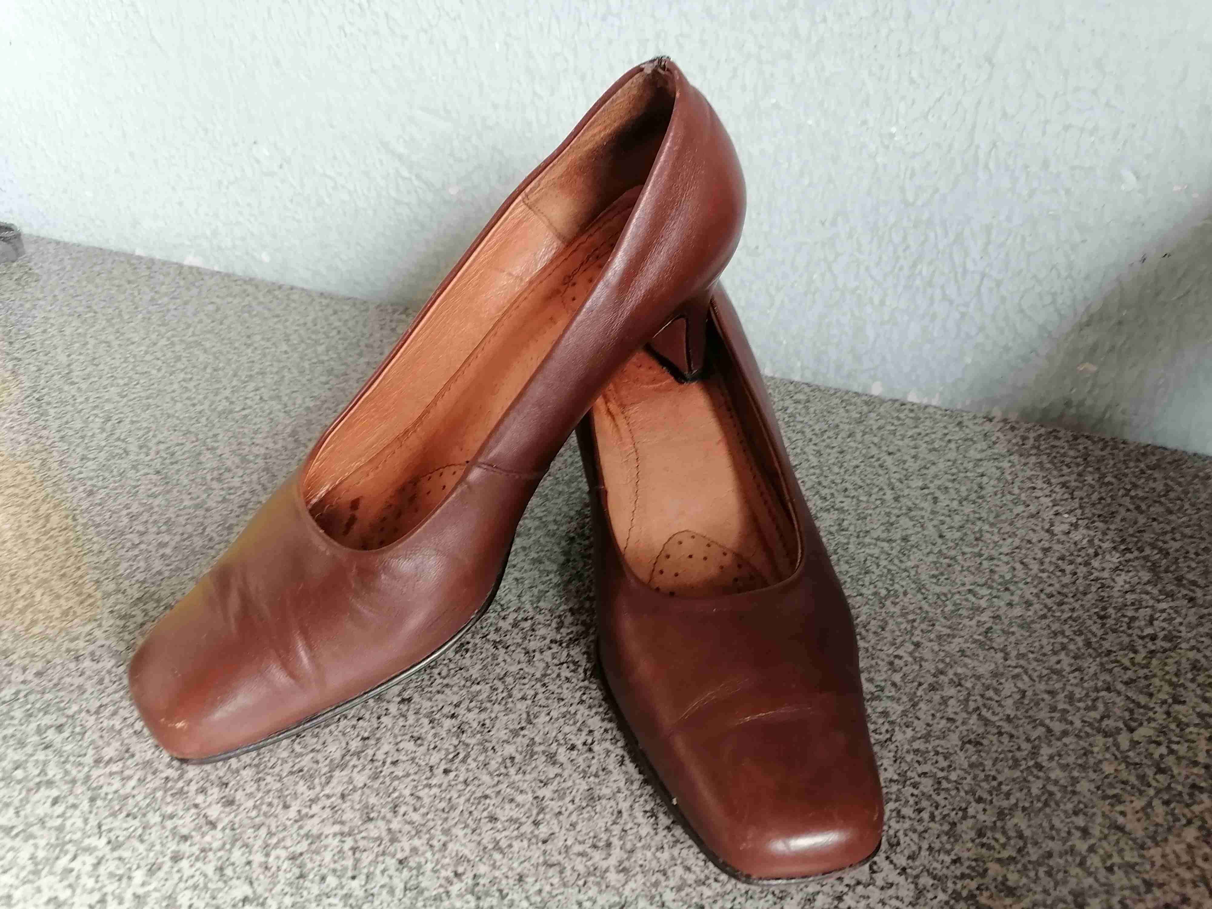 Zapatos negros de cuero - miniatura 4