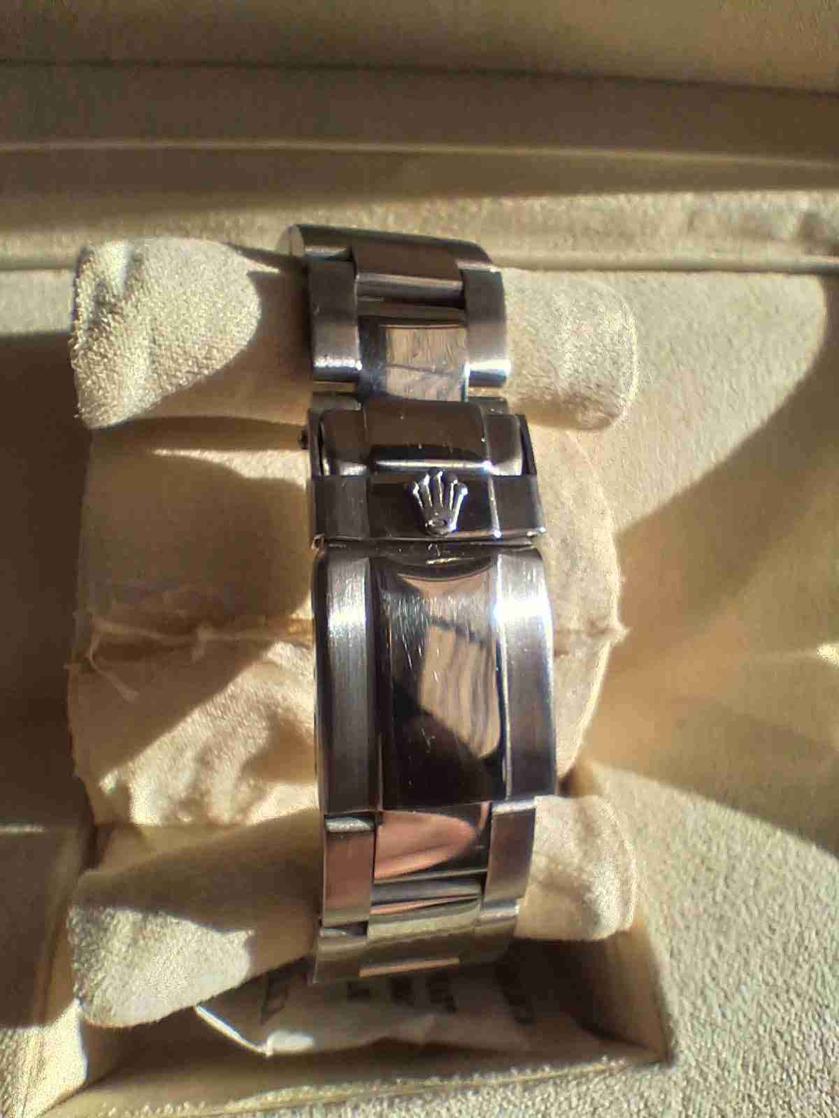 Reloj de lujo verde metálico - miniatura 3