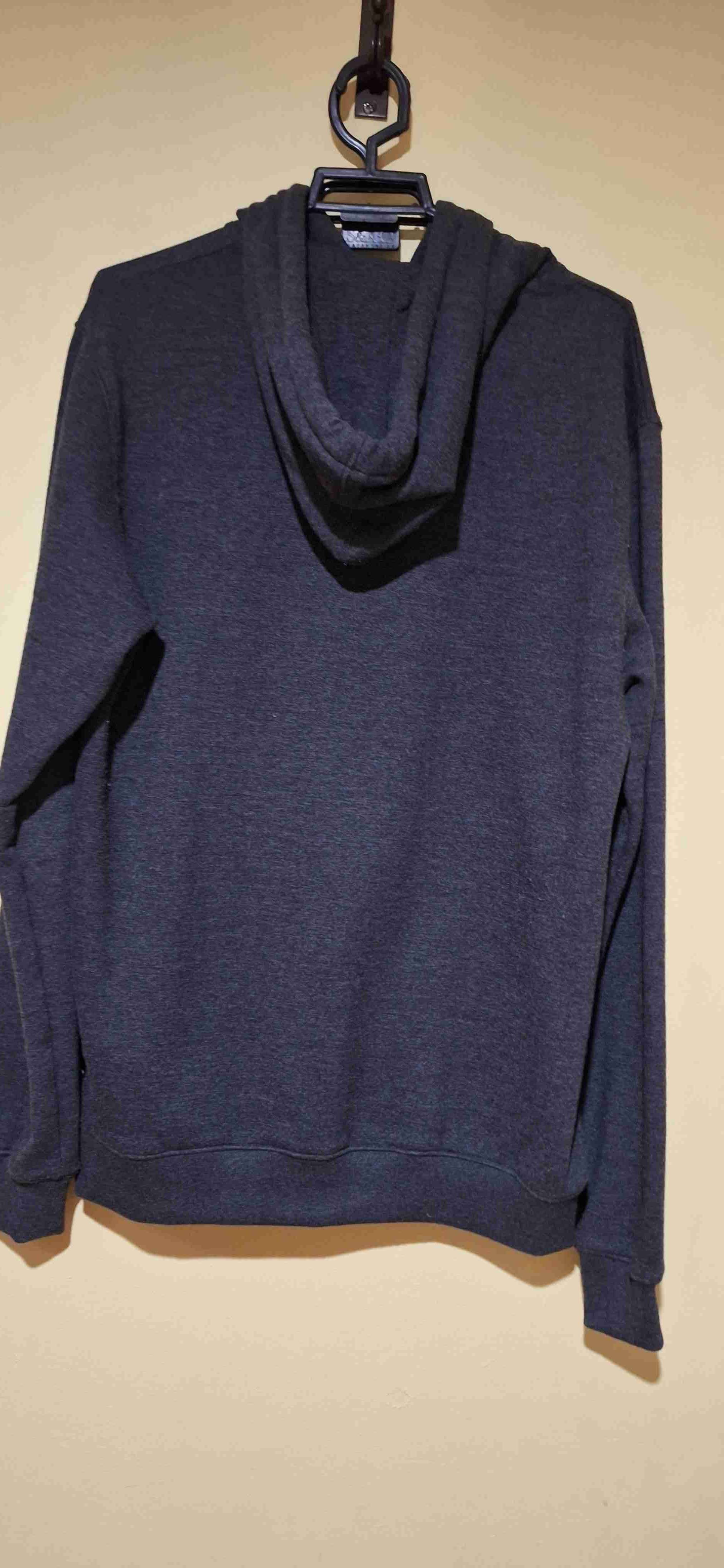 Polerón con capucha gris oscuro - miniatura 3