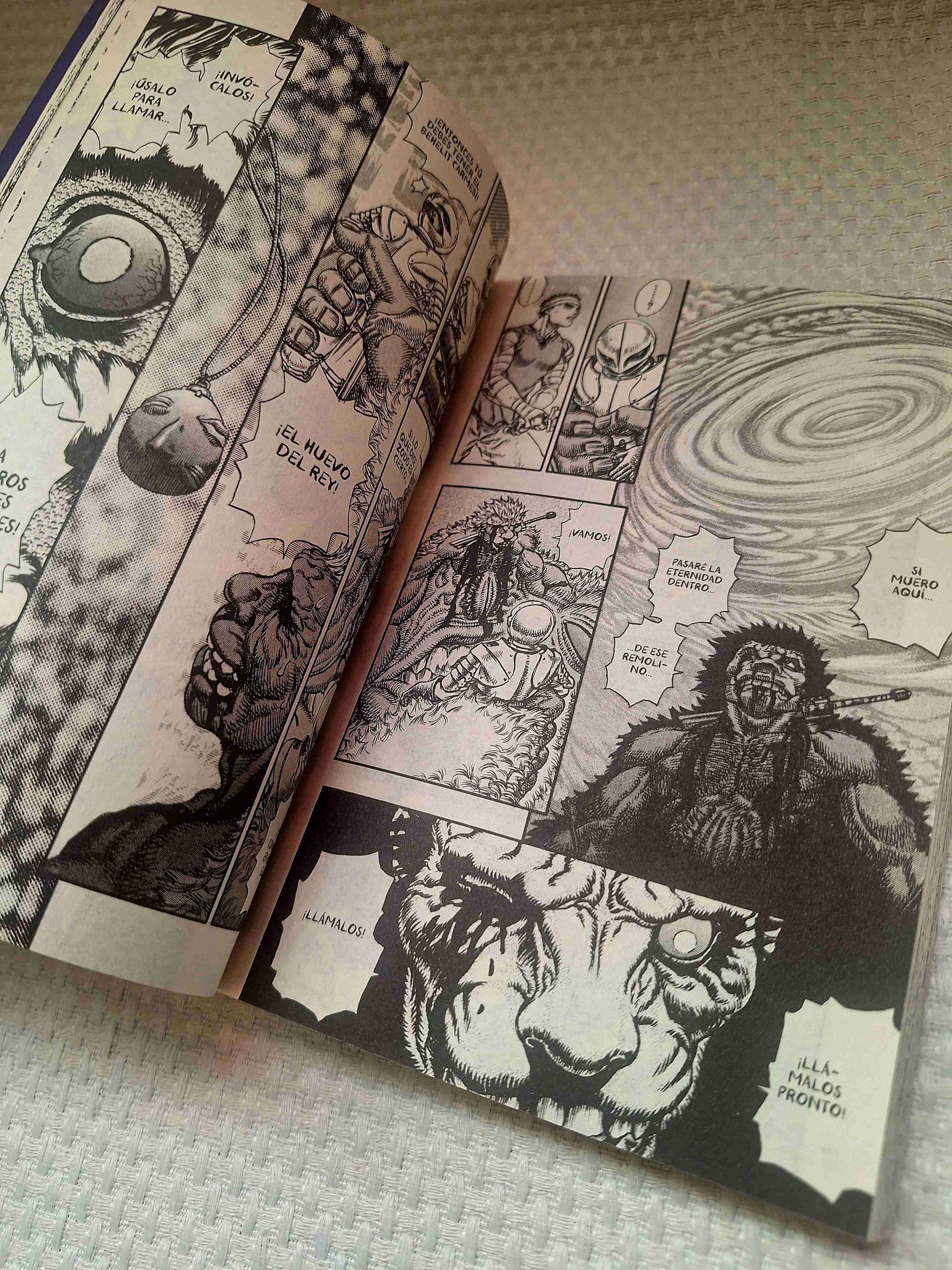 Berserk Tomo 11 Manga Kentaro Miura - miniatura 2