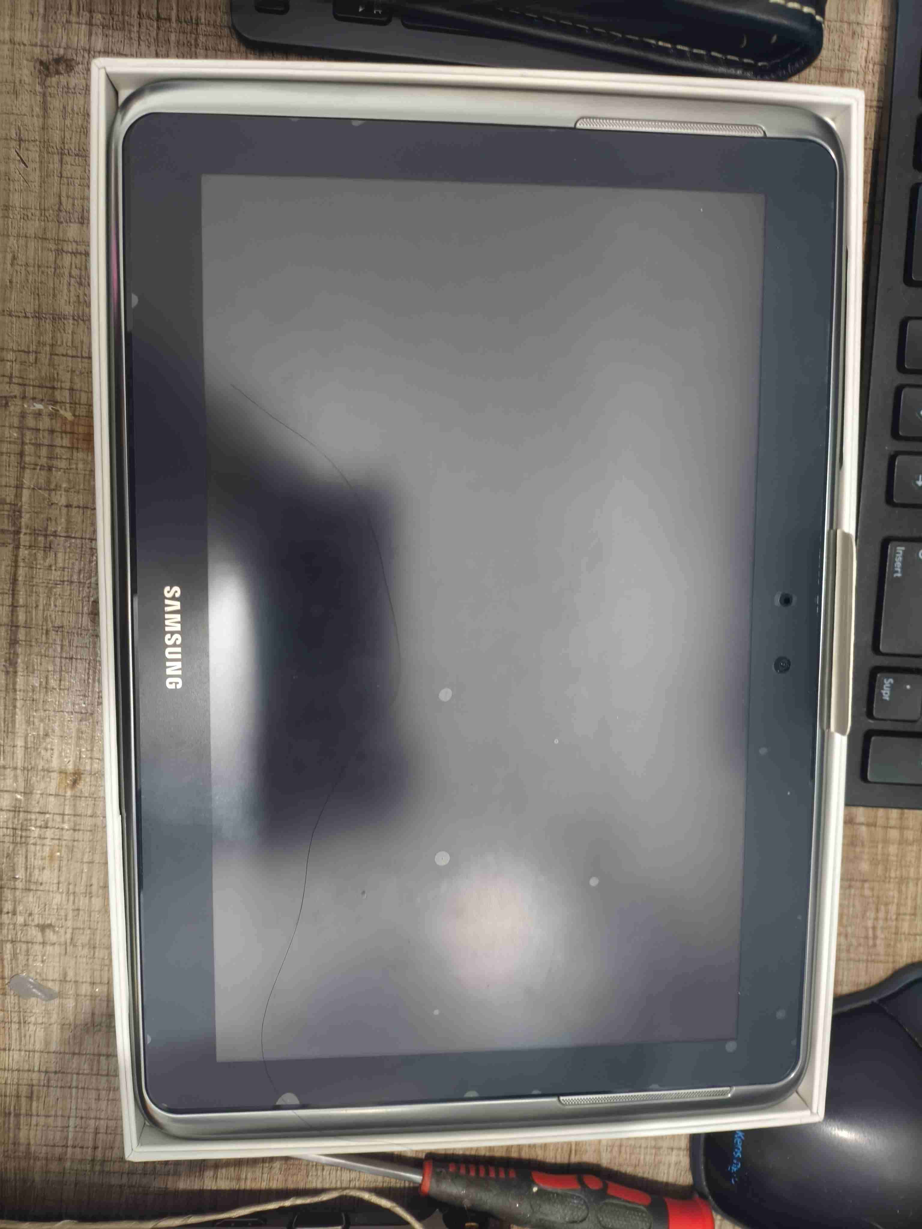 Tablet Samsung con caja - miniatura 1