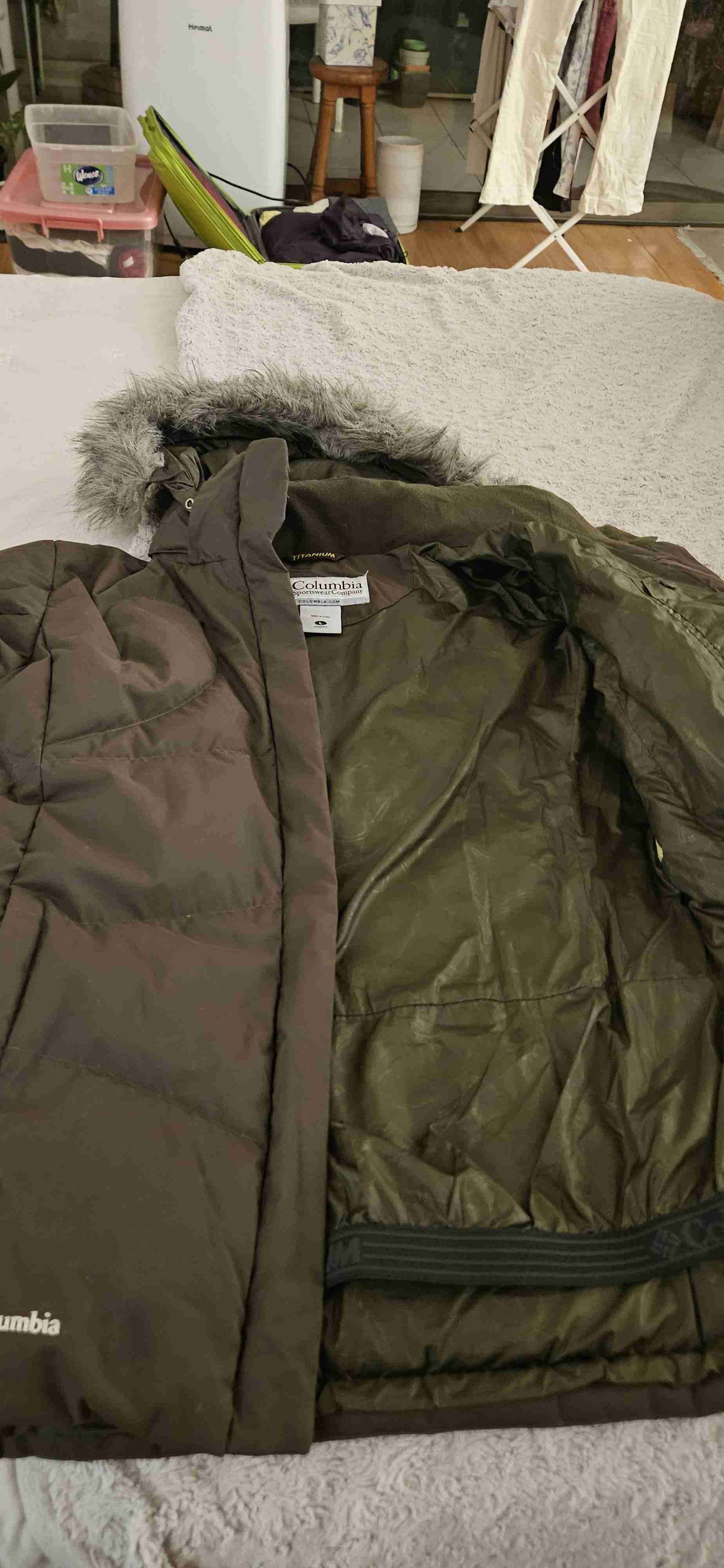 Parka Columbia verde con capucha - miniatura 2