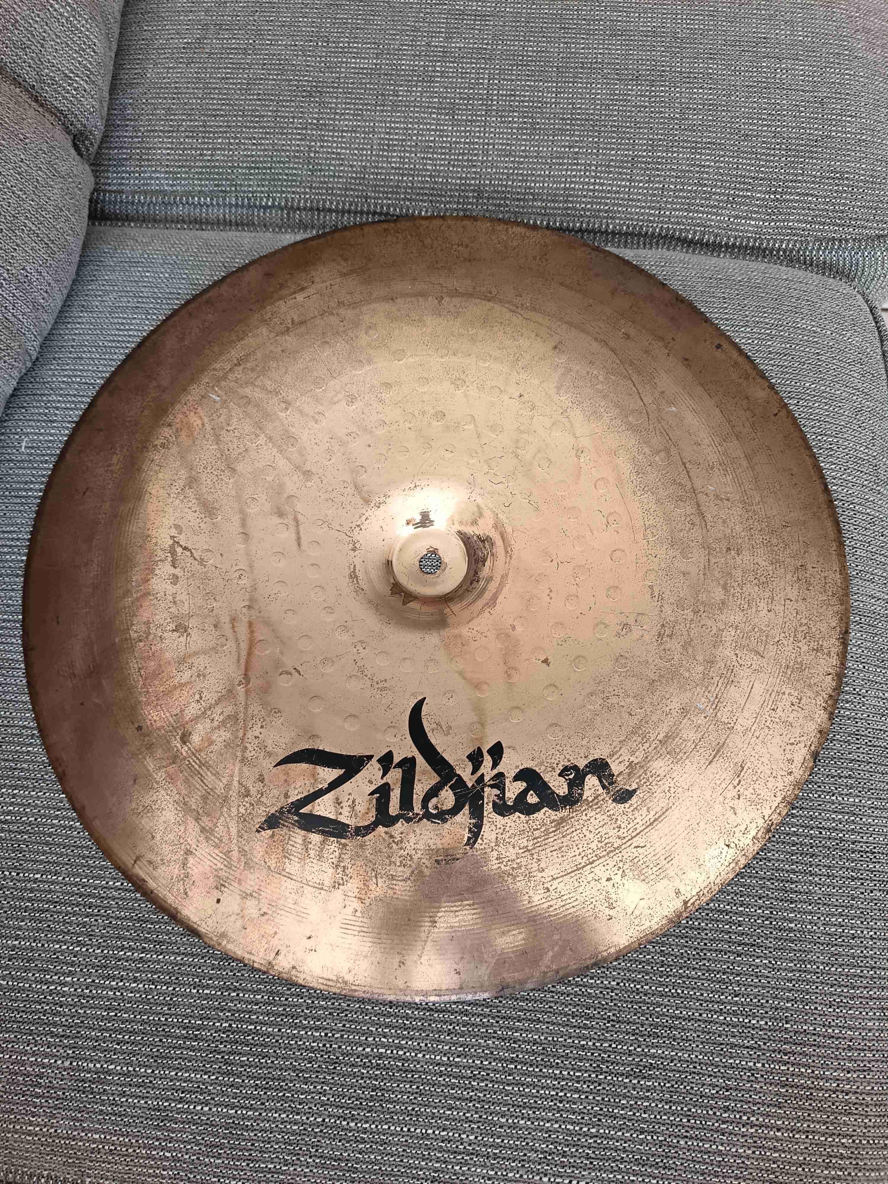 Platillo Zildjian ZBT China 18"/45cm usado buen es - miniatura 3
