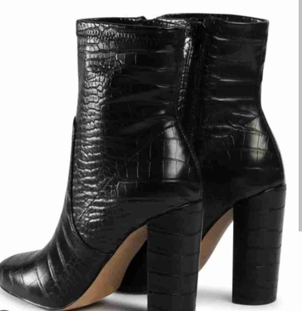 Botines negros de taco alto - miniatura 1