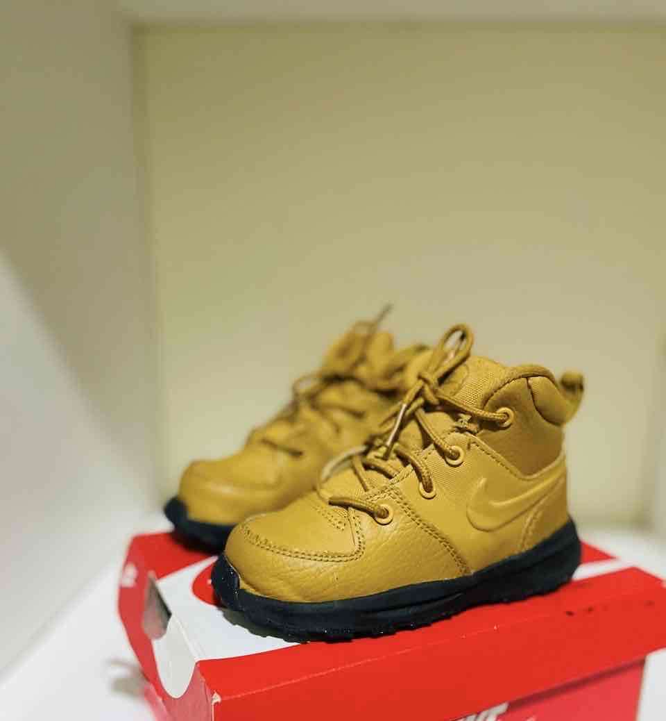 Zapatillas Nike amarillas n°25 - miniatura 3