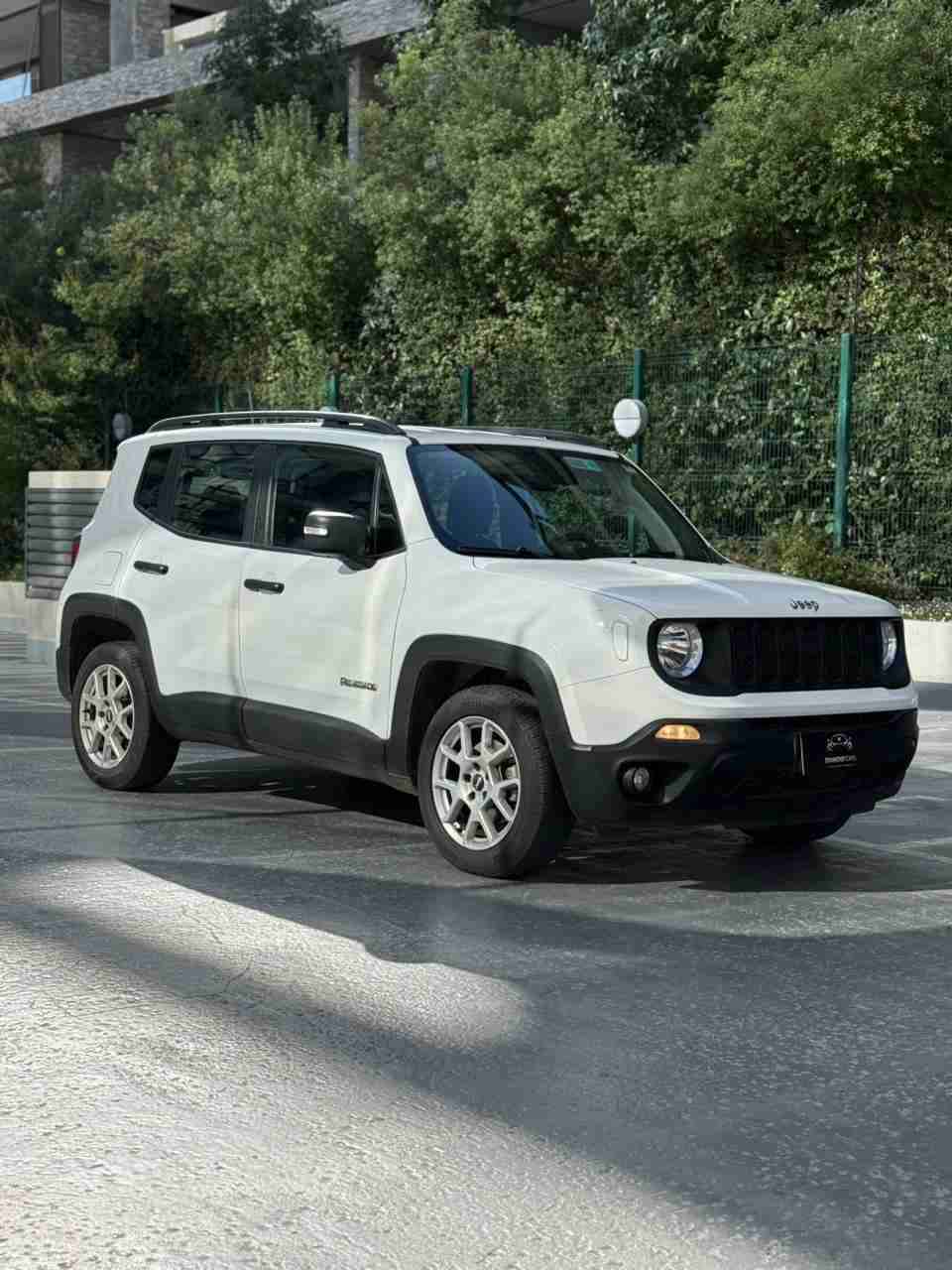 Jeep Renegade 2022 - miniatura 4