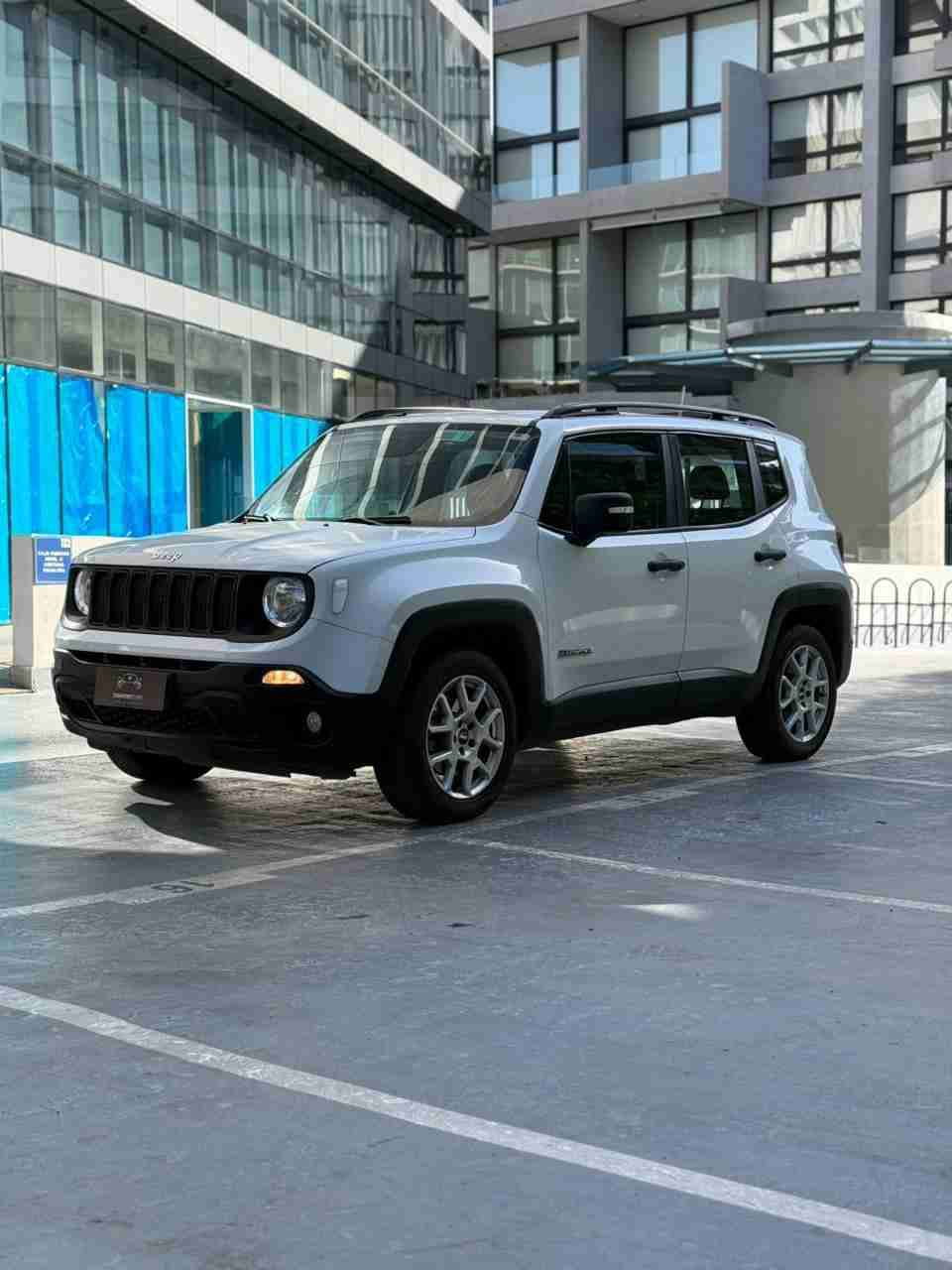 Jeep Renegade 2022 - miniatura 5