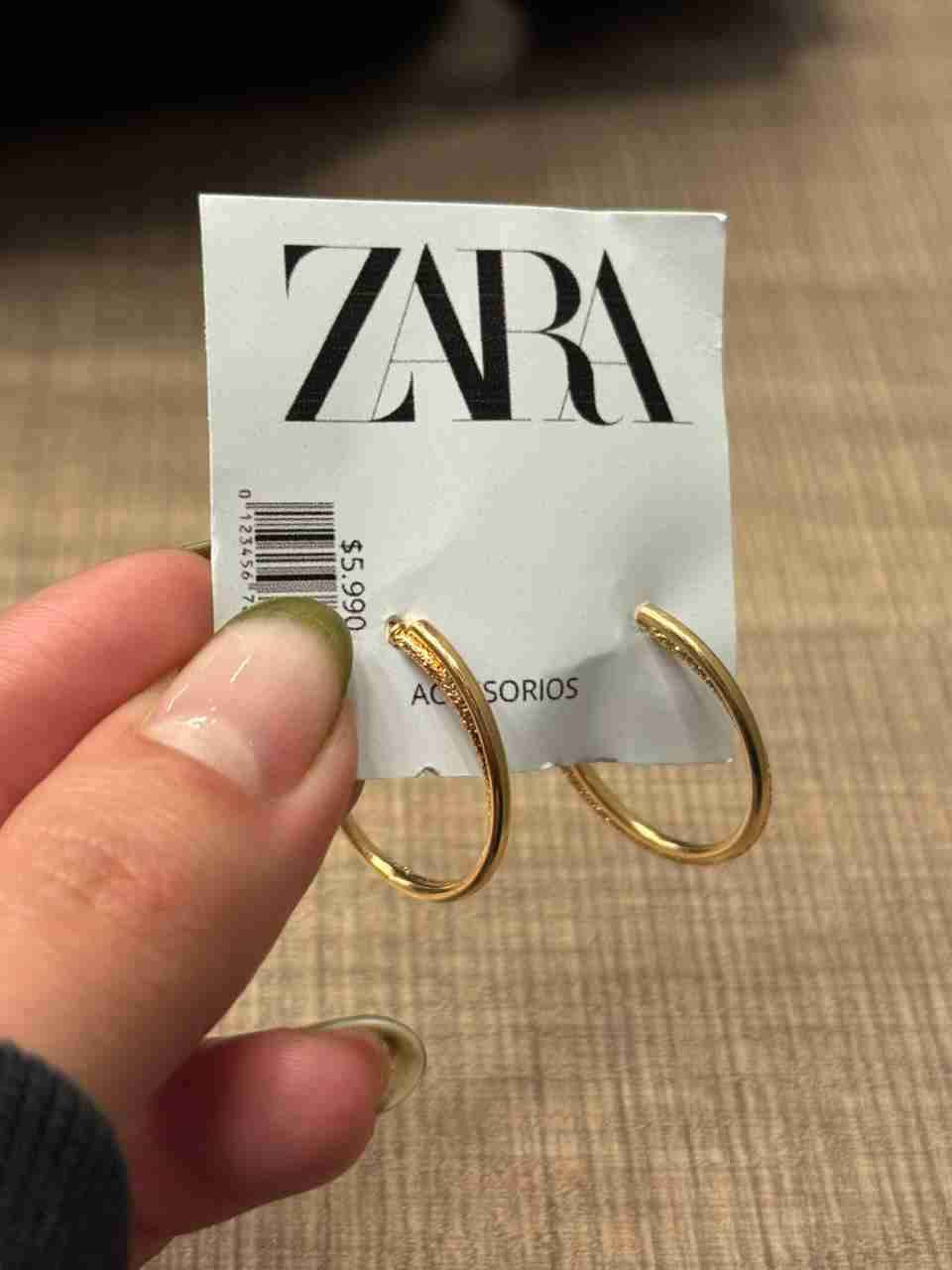Aros dorados Zara nuevos - miniatura 1