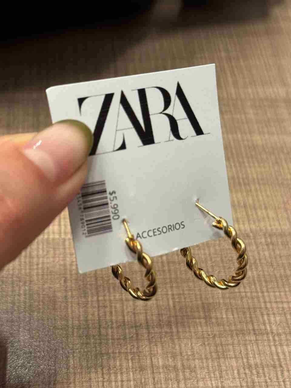 Aros dorados Zara nuevos - miniatura 3