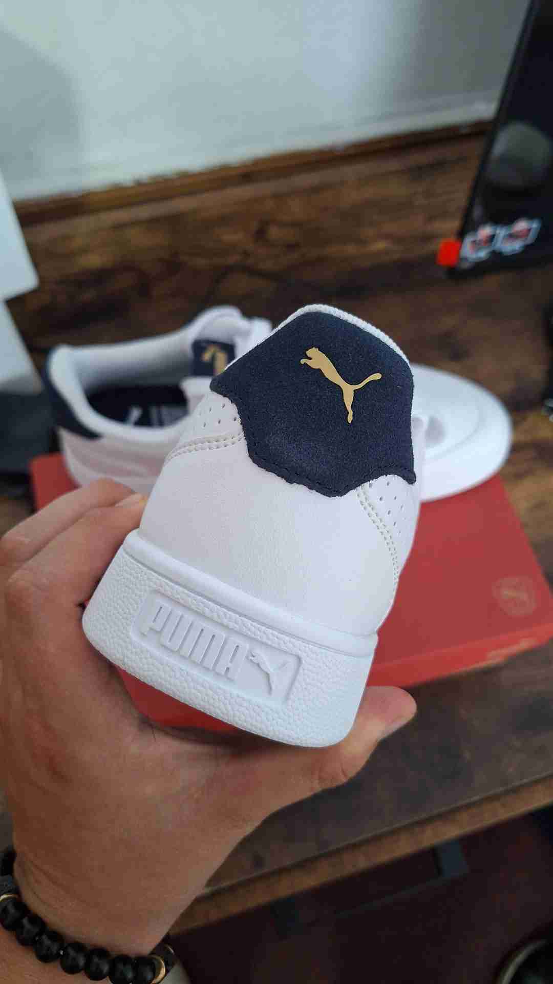 Zapatillas blancas Puma nuevas - miniatura 2