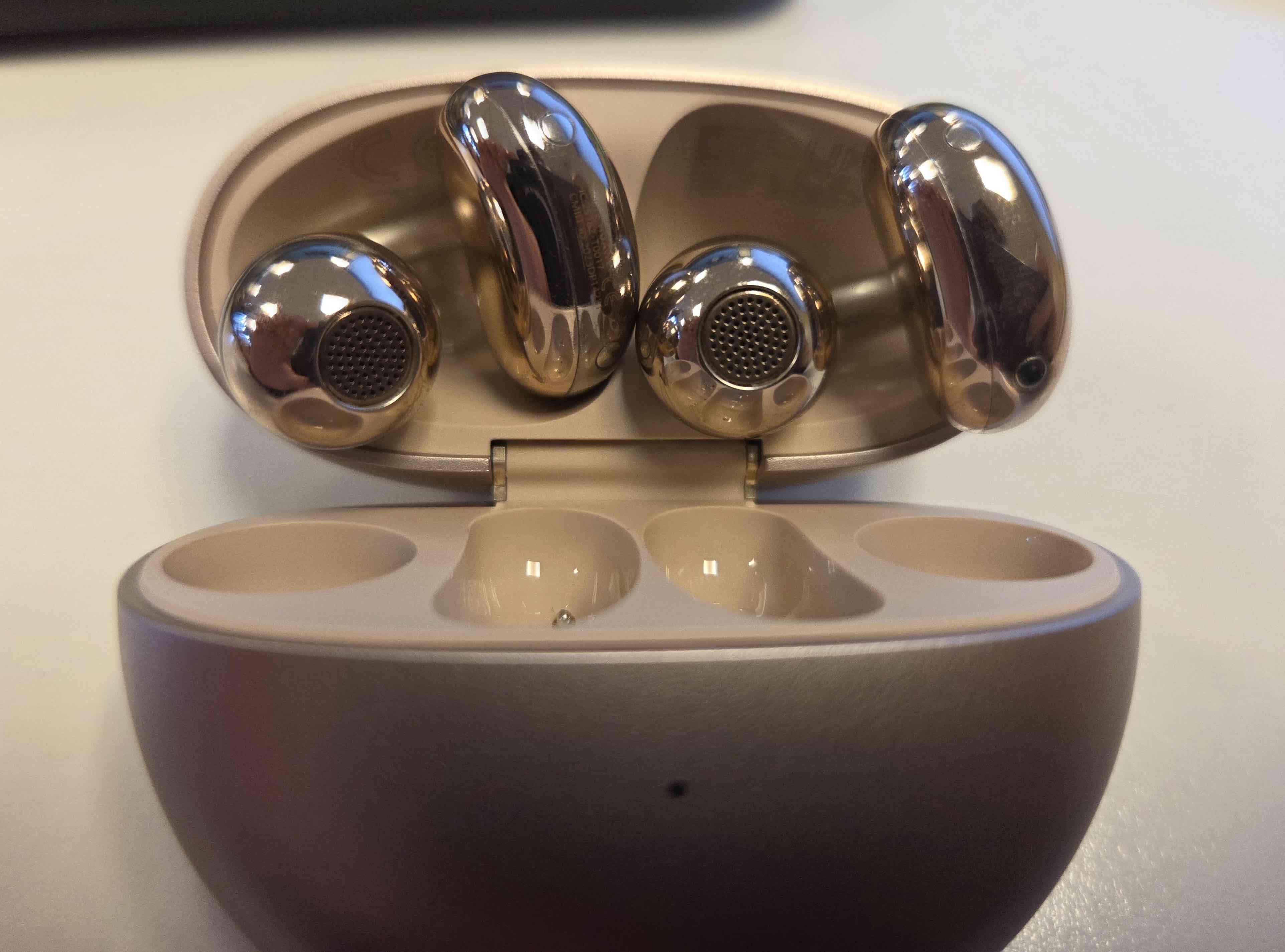 Audífonos inalámbricos rose gold - miniatura 2