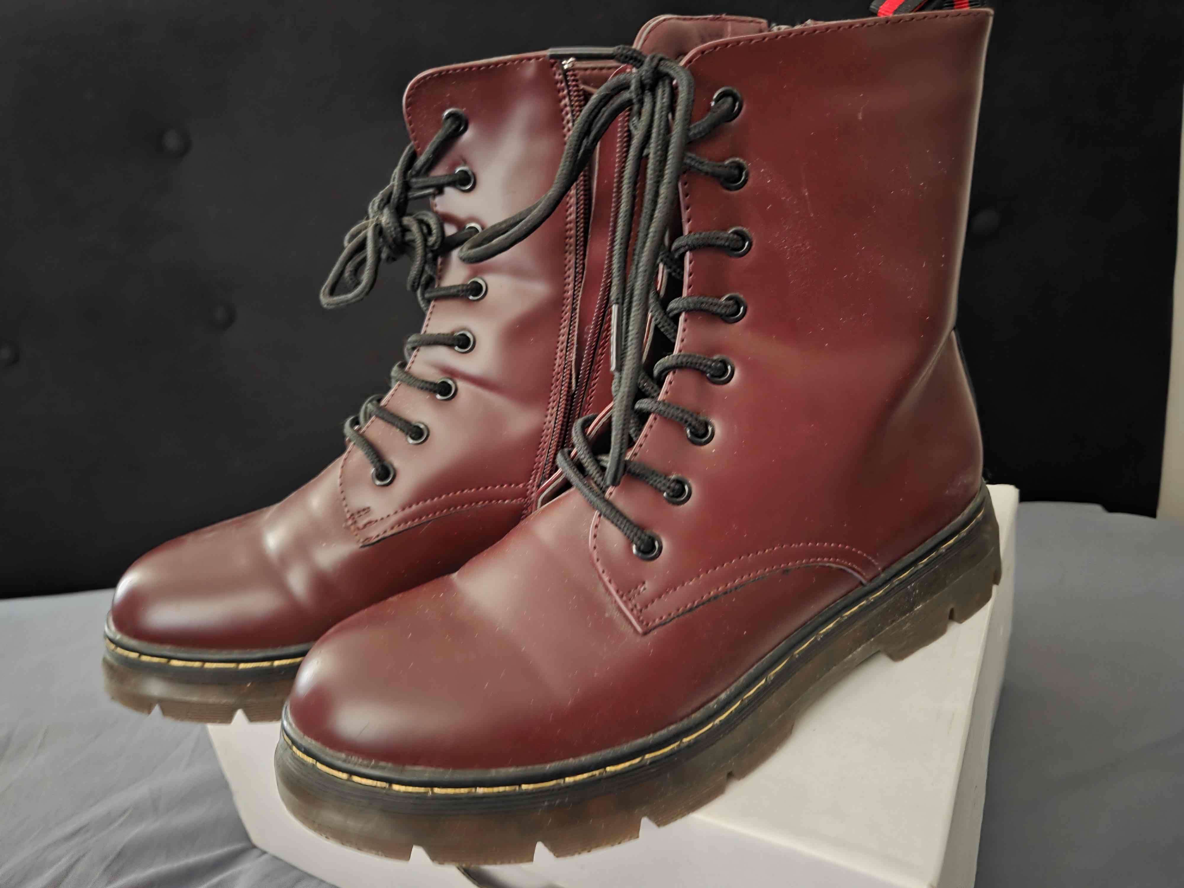 Botas burdeos con cordones - miniatura 1