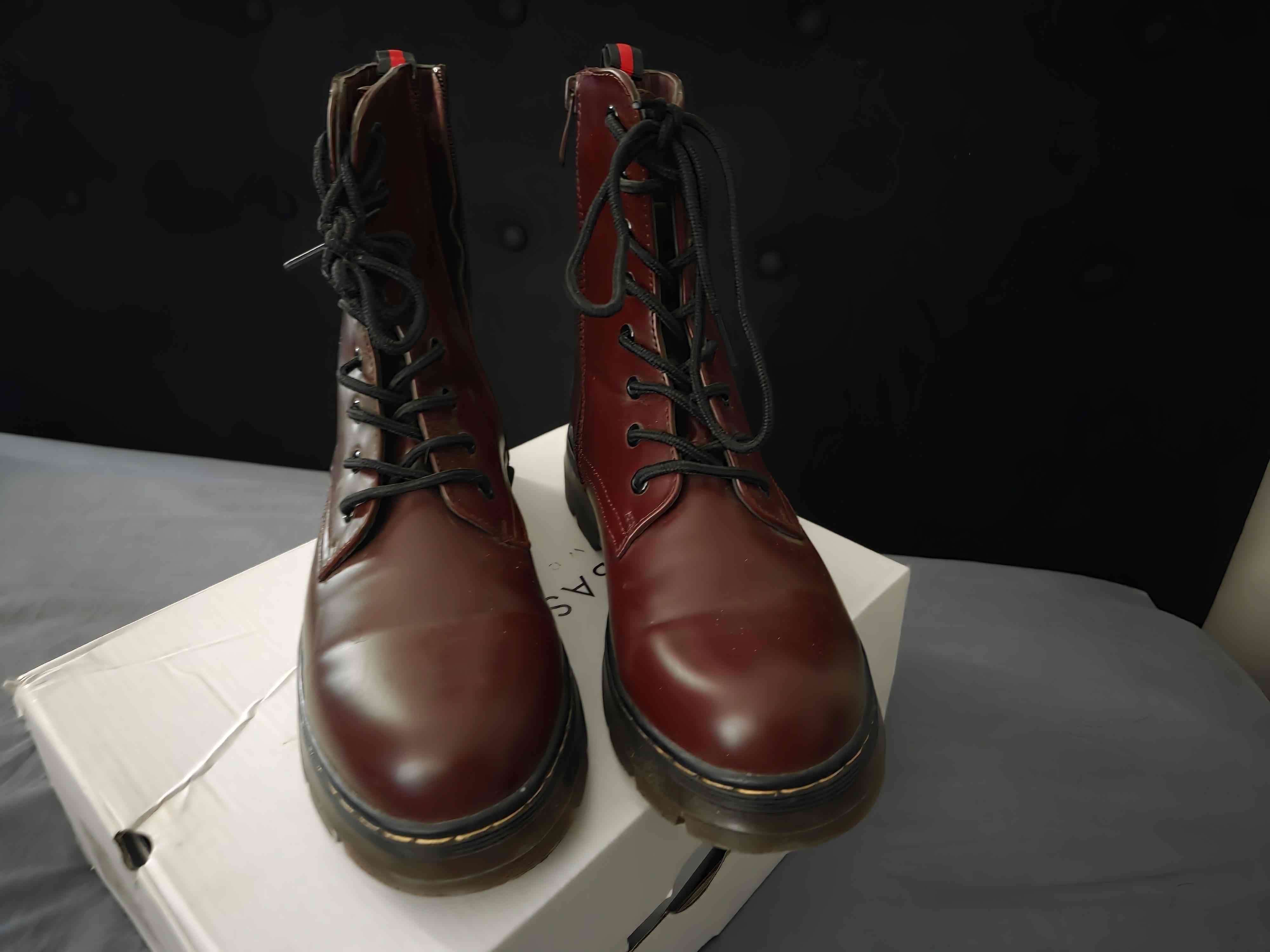Botas burdeos con cordones - miniatura 2