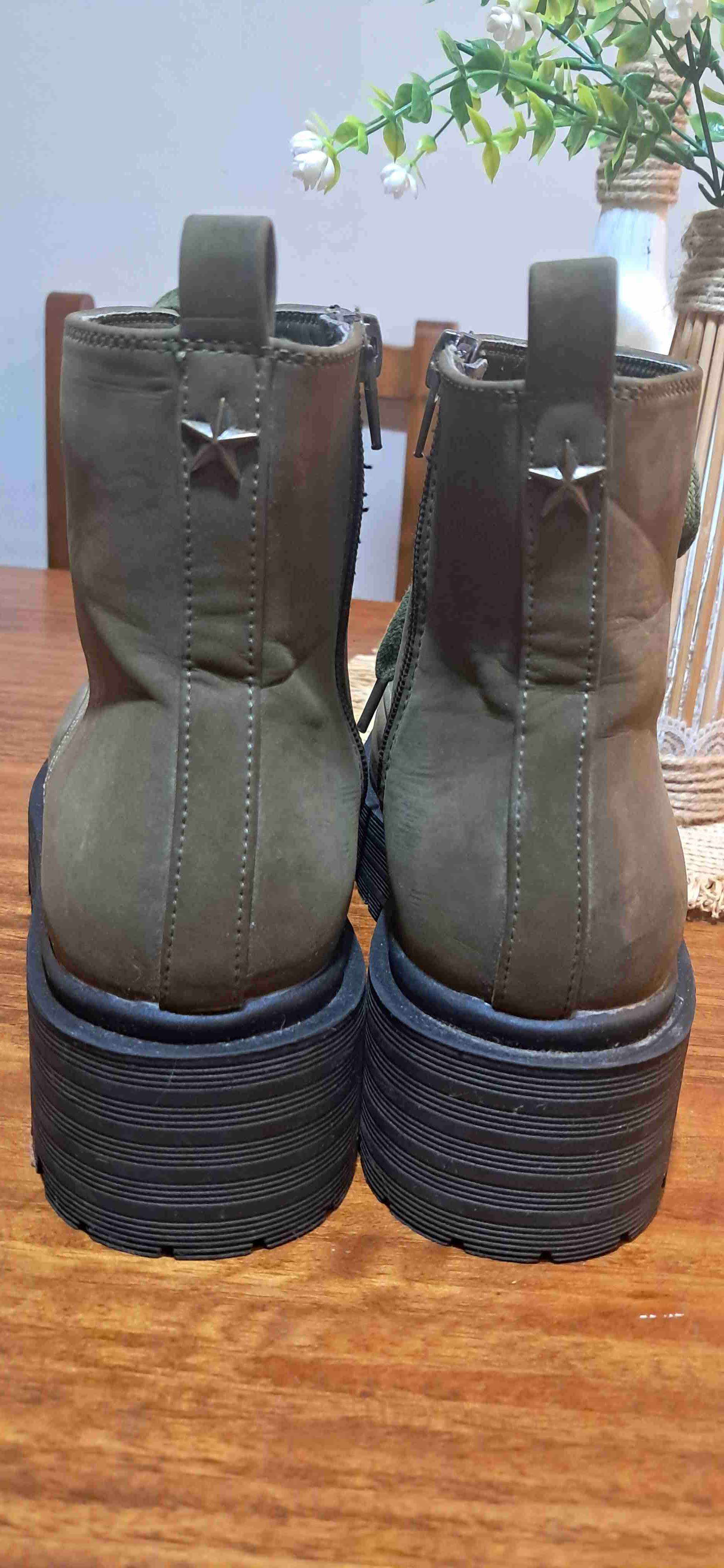 Botas verdes militares con suela gruesa - miniatura 2