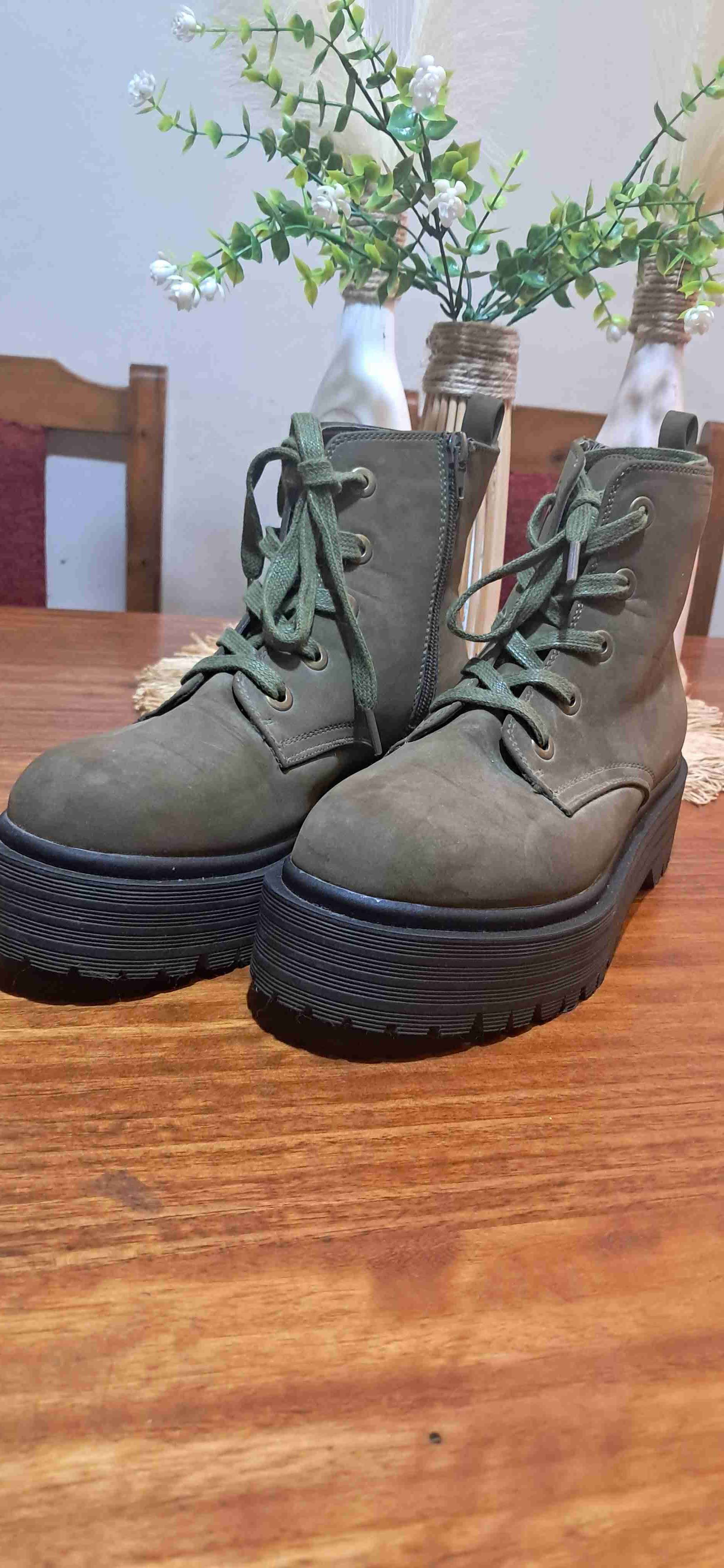 Botas verdes militares con suela gruesa - miniatura 3