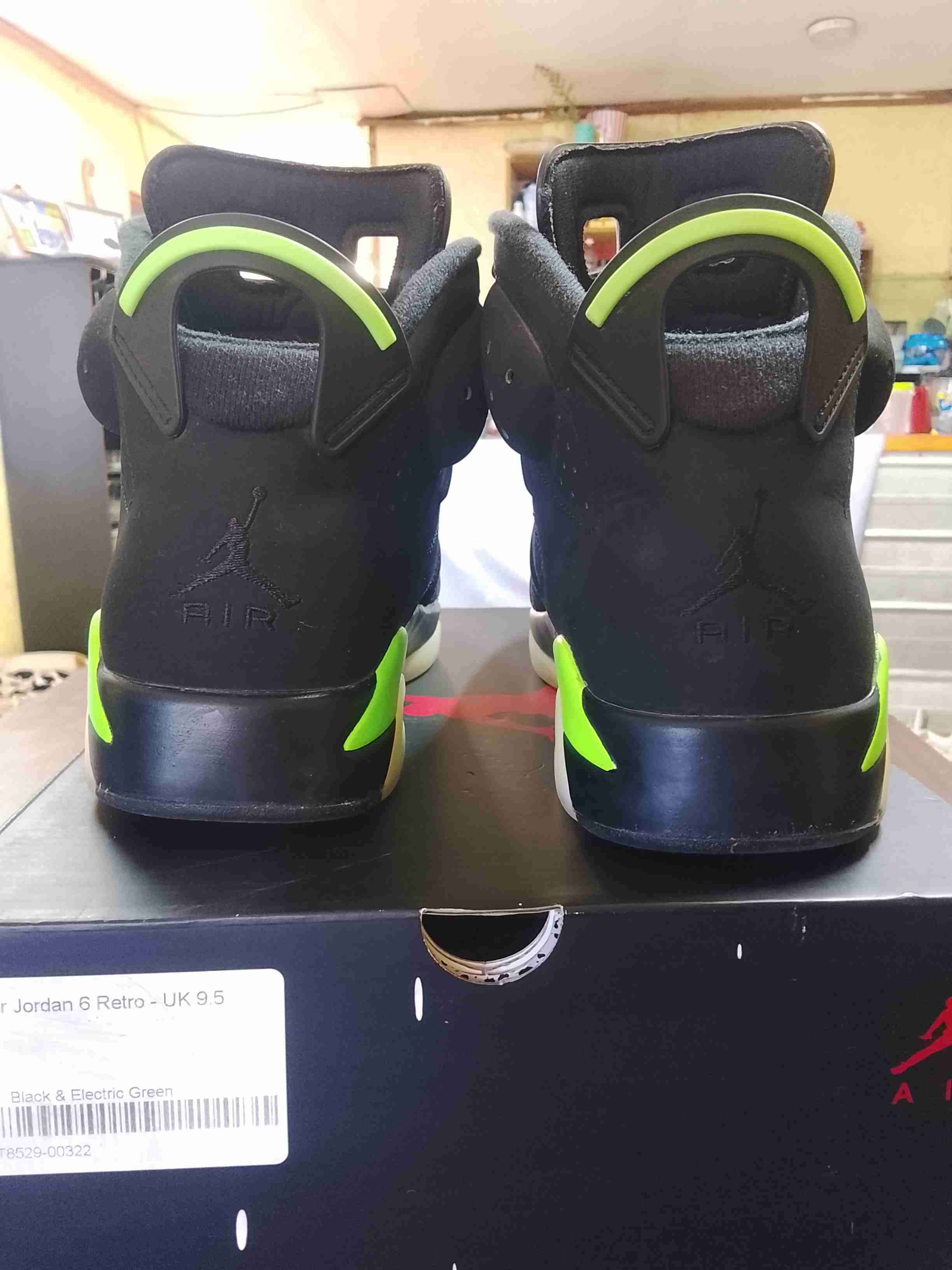 Air Jordan 6 Retro negras - miniatura 2