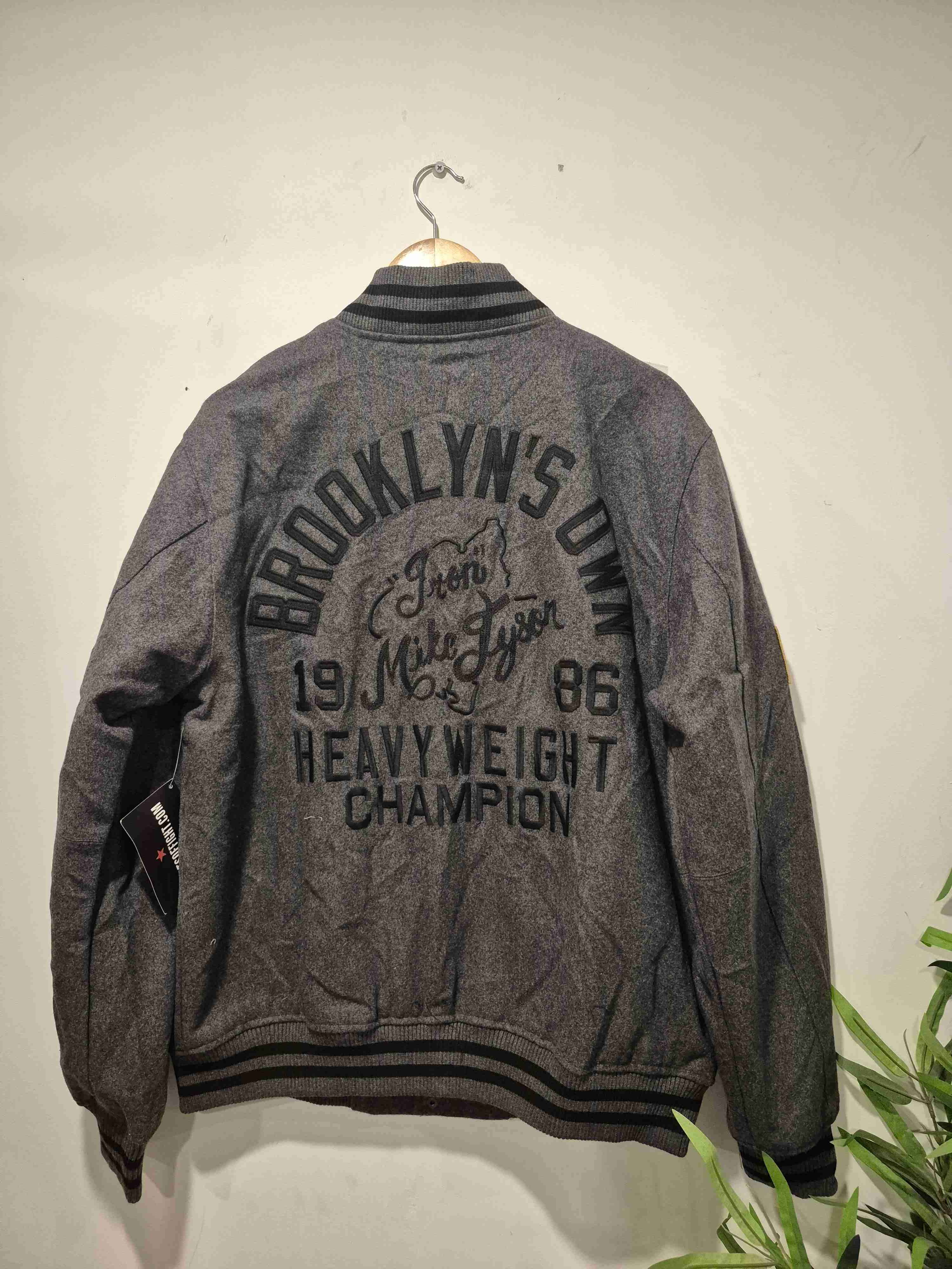 Chaqueta gris Mike Tyson - miniatura 3