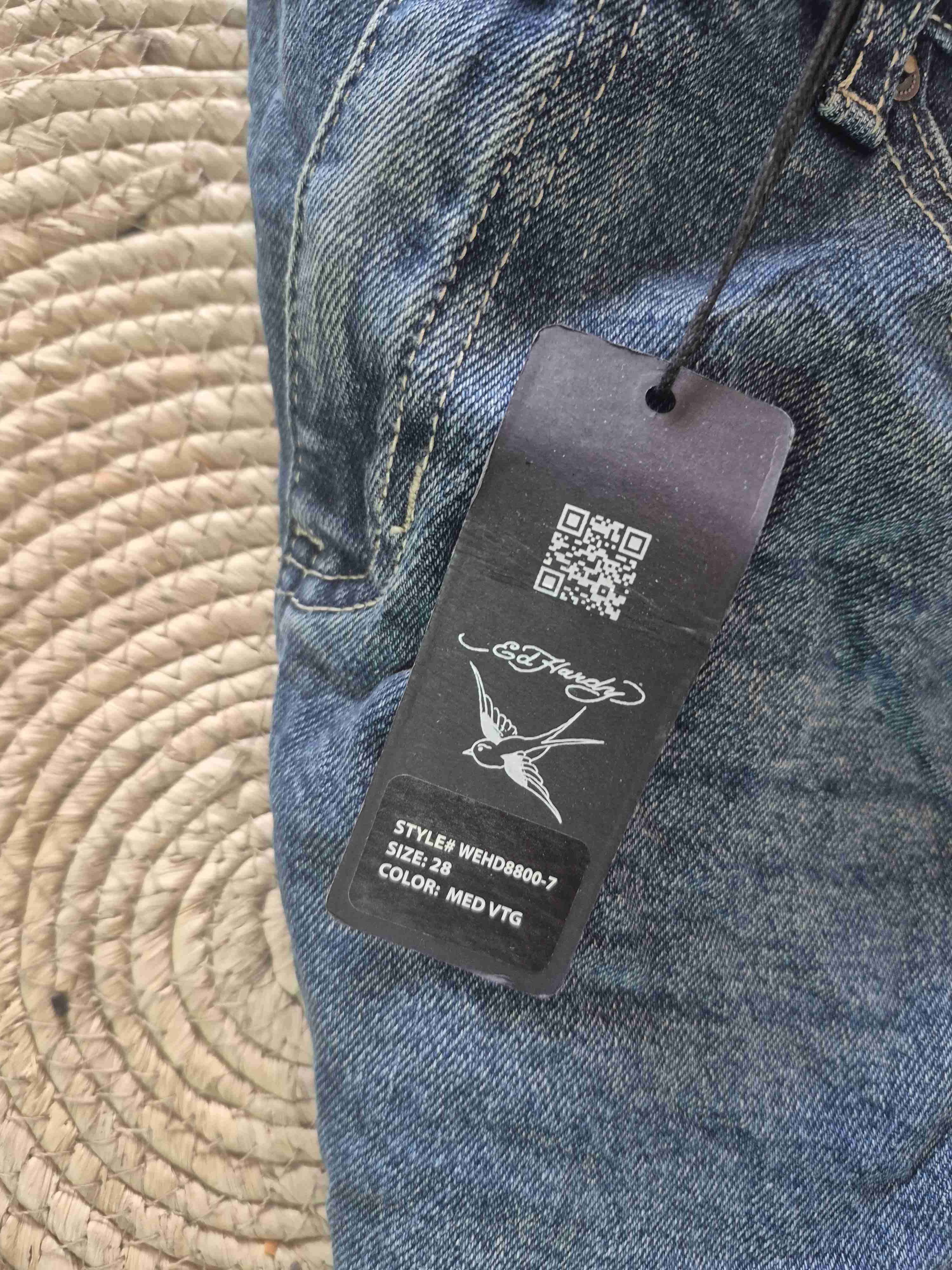 Jeans con diseño de dragón - miniatura 4