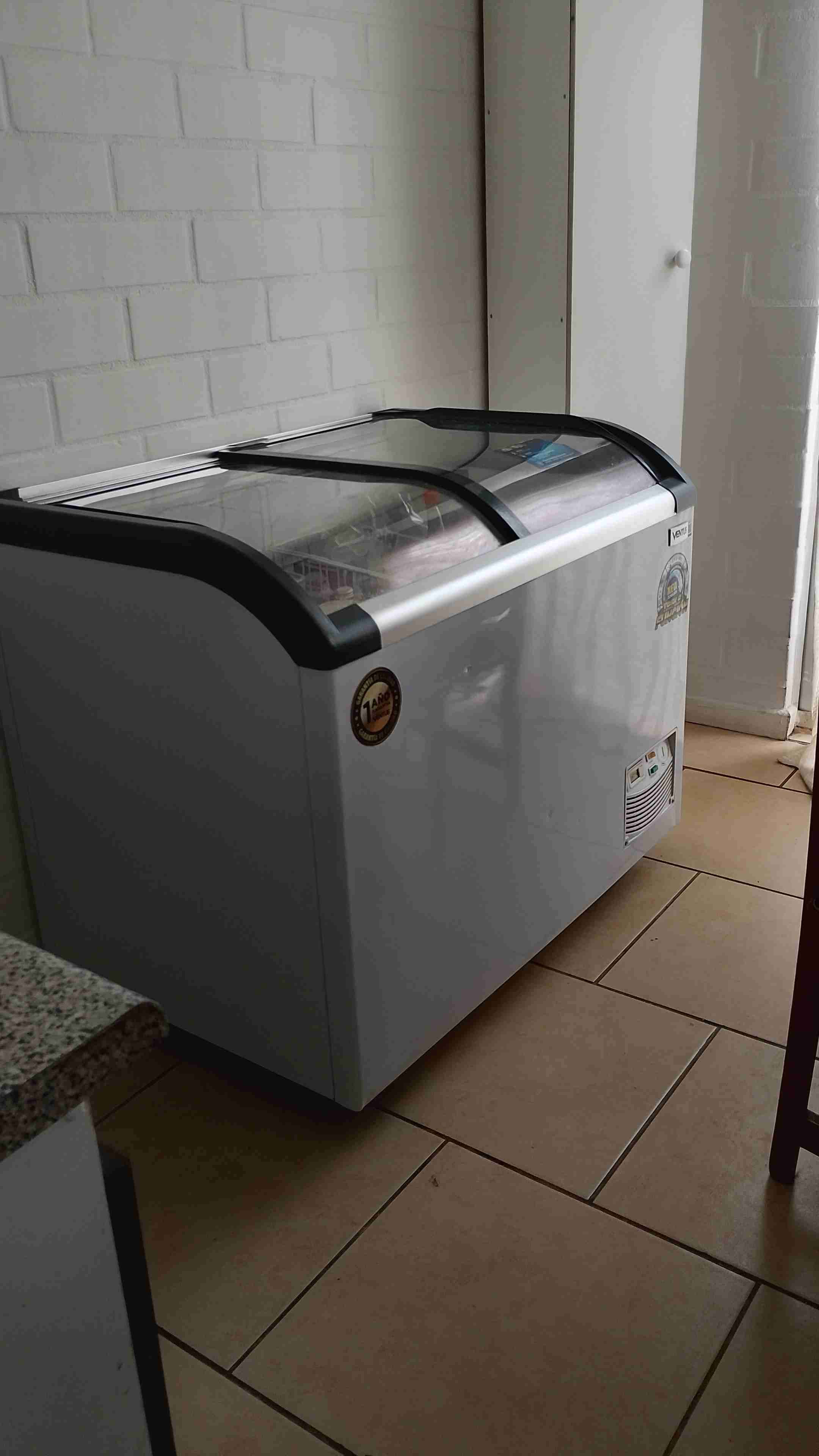 Congelador horizontal grande - miniatura 1