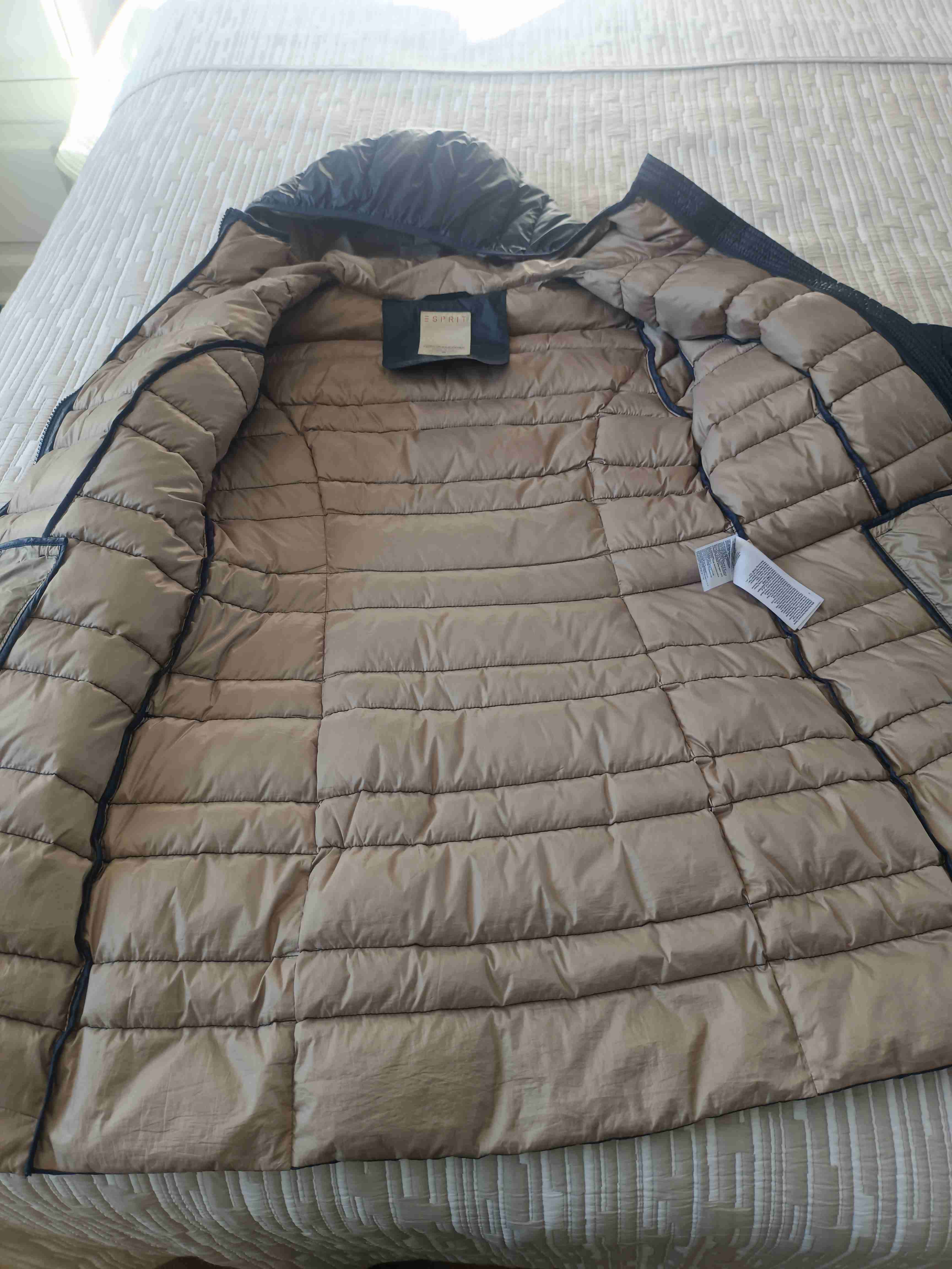 Chaqueta acolchada azul con capucha - miniatura 4
