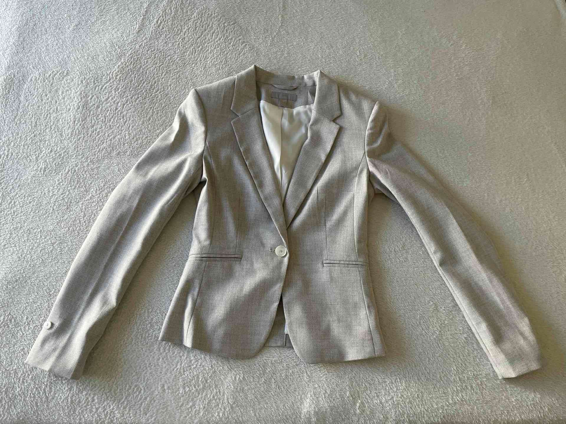 Blazer gris claro de mujer