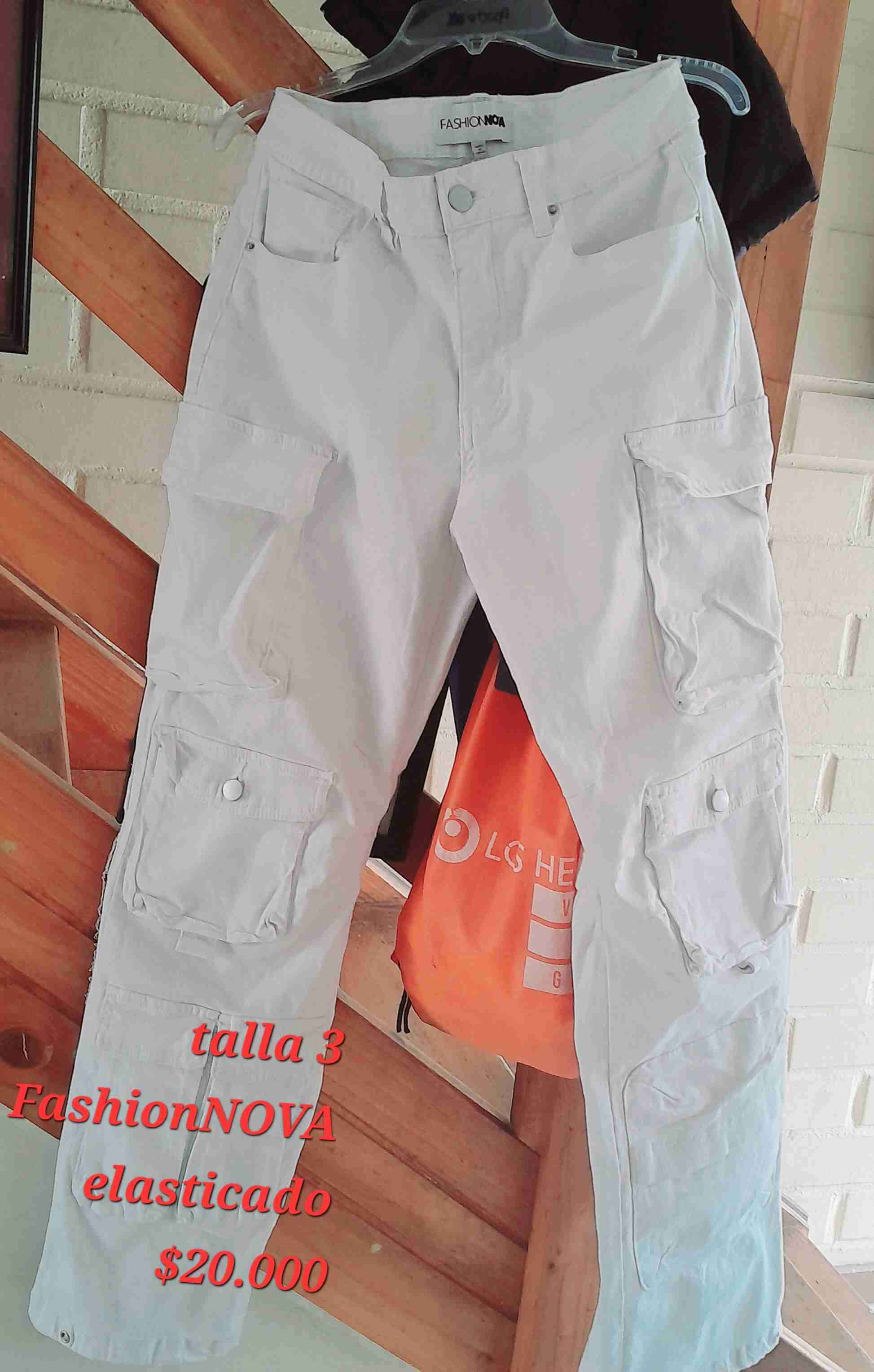 Jeans rotos American Eagle - miniatura 4