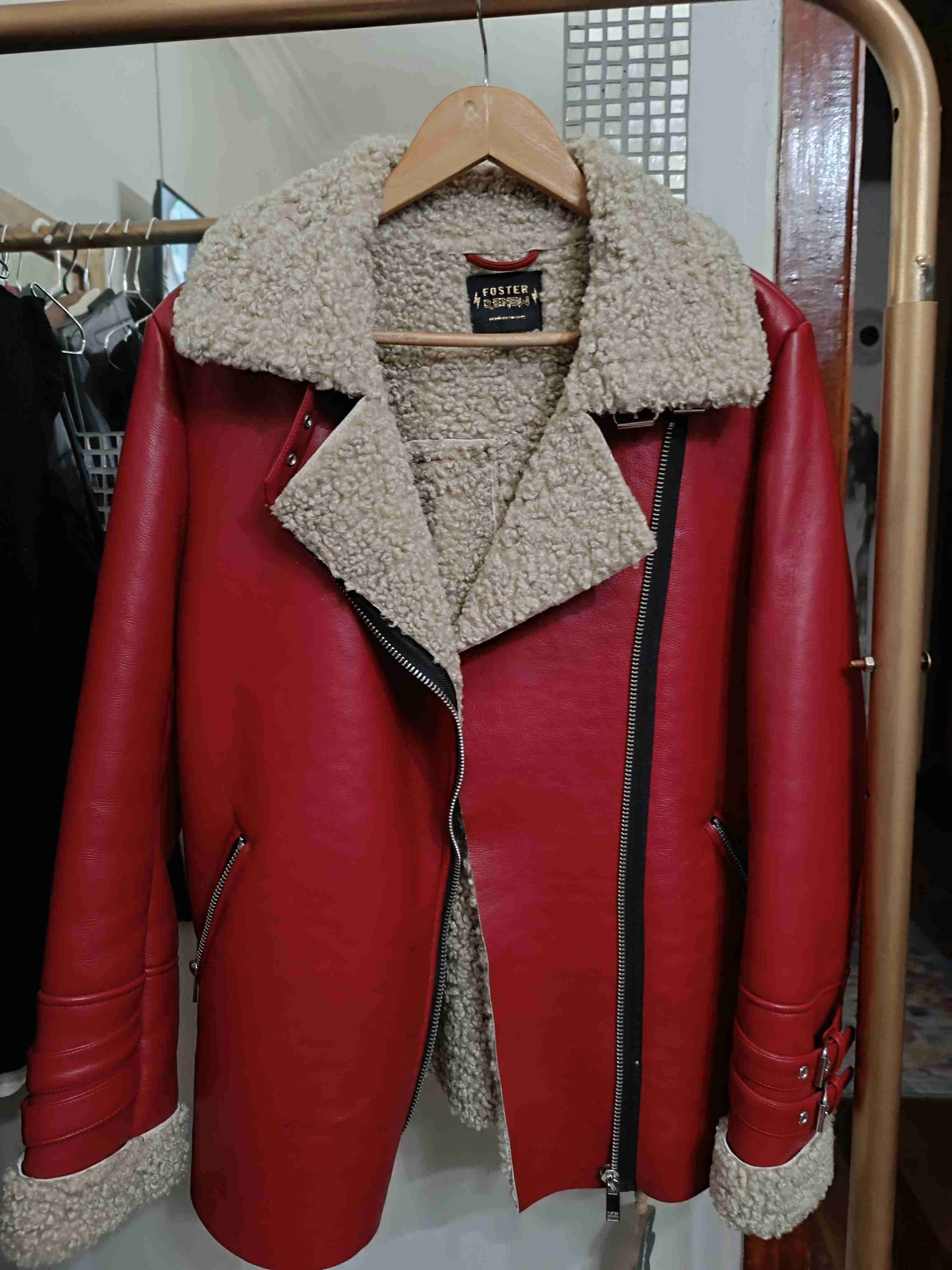 Chaqueta roja con forro de lana - miniatura 1