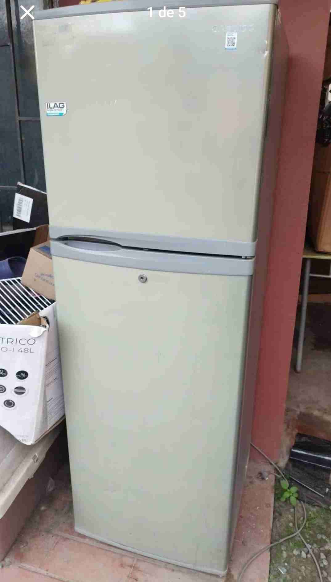 Refrigerador color gris - miniatura 5