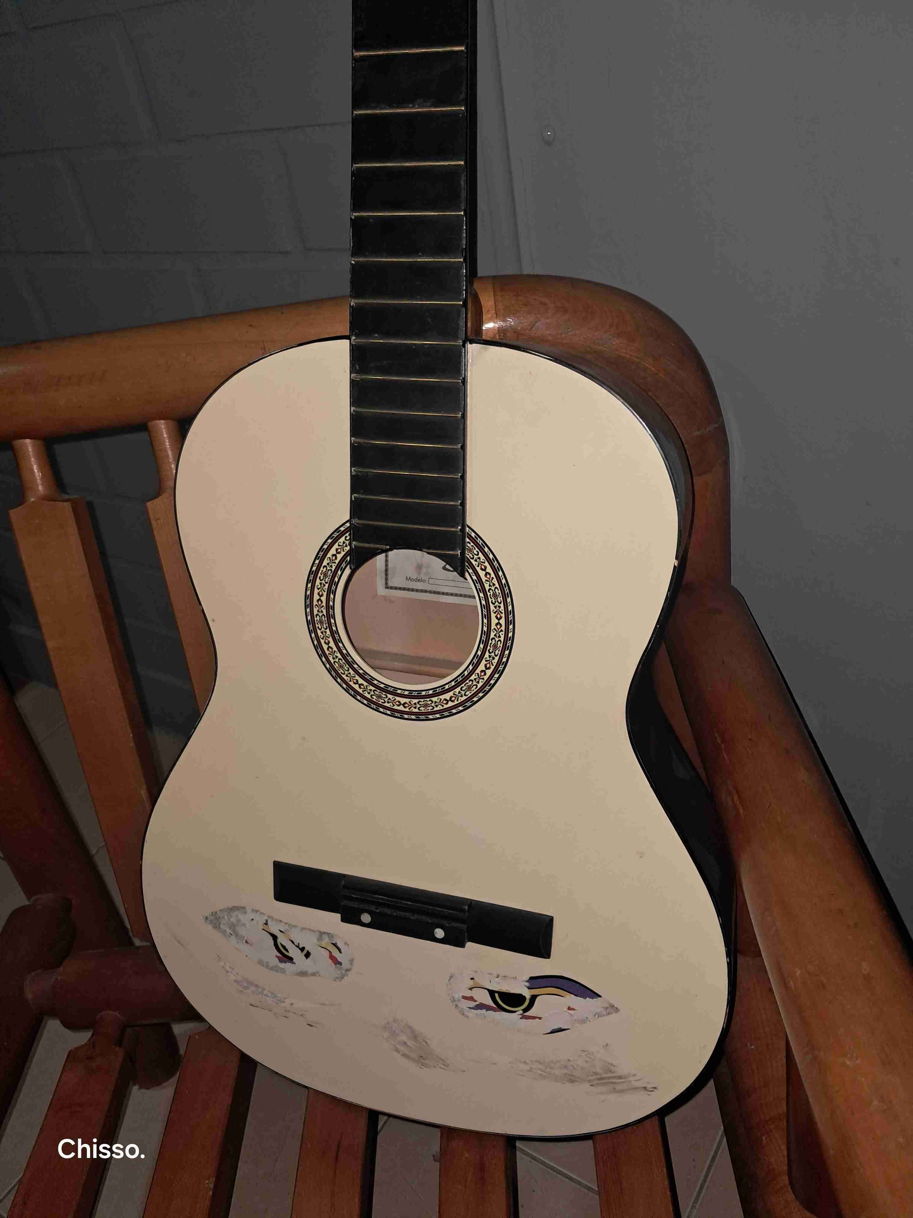 Guitarra acústica sin cuerdas - miniatura 3