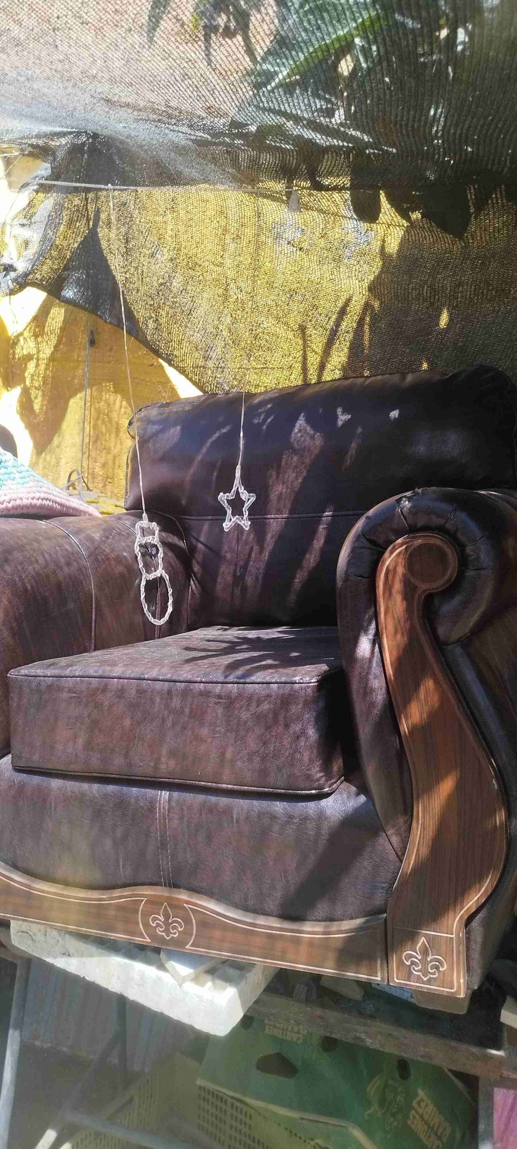 Sillón de cuero negro - miniatura 3