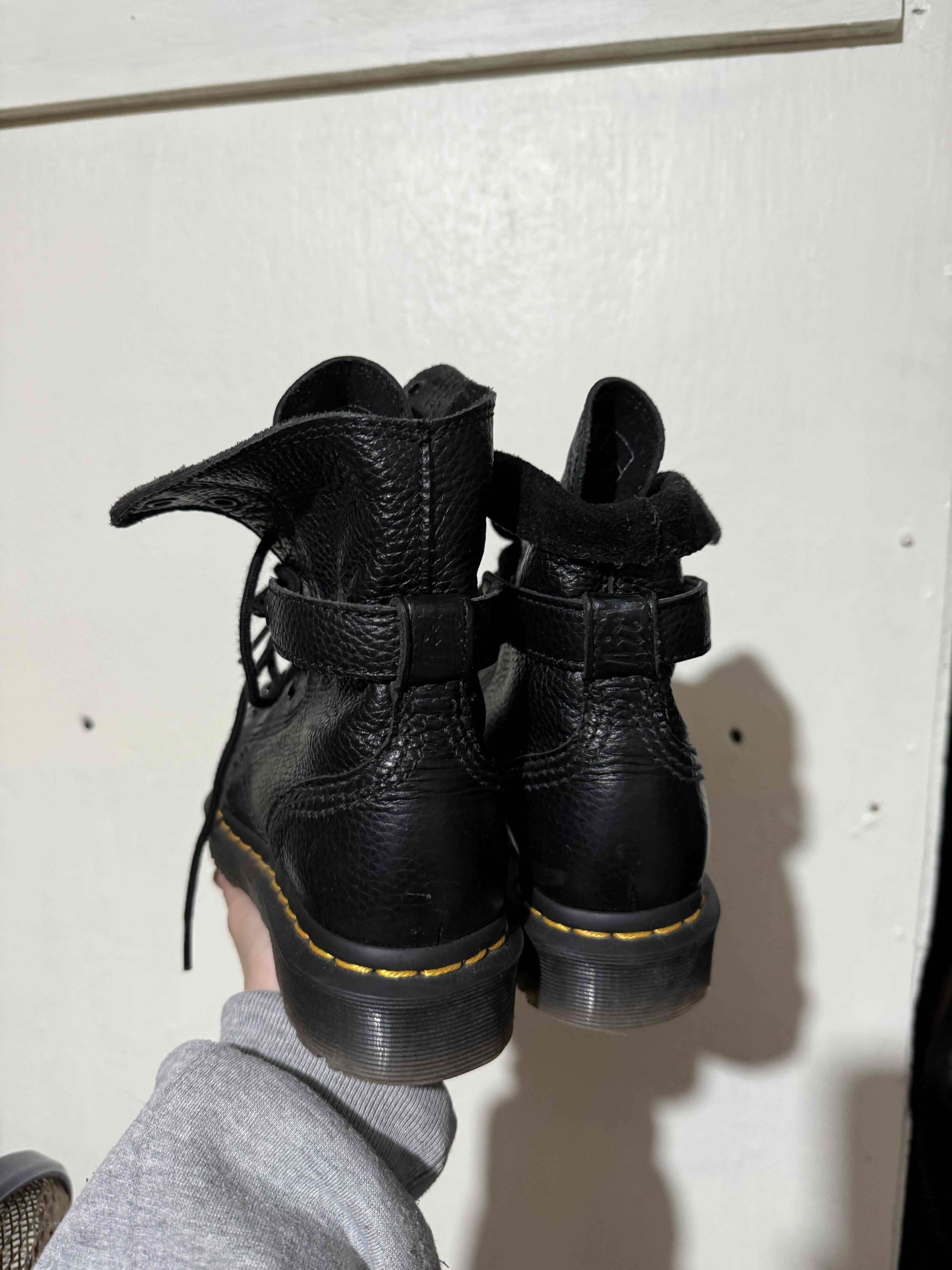 Botines dr martens - miniatura 2