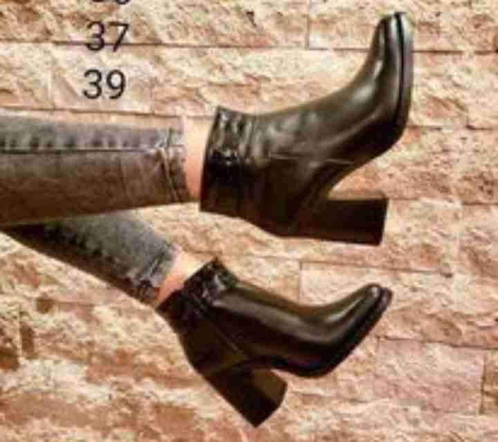 Botines de cuero negro - miniatura 1