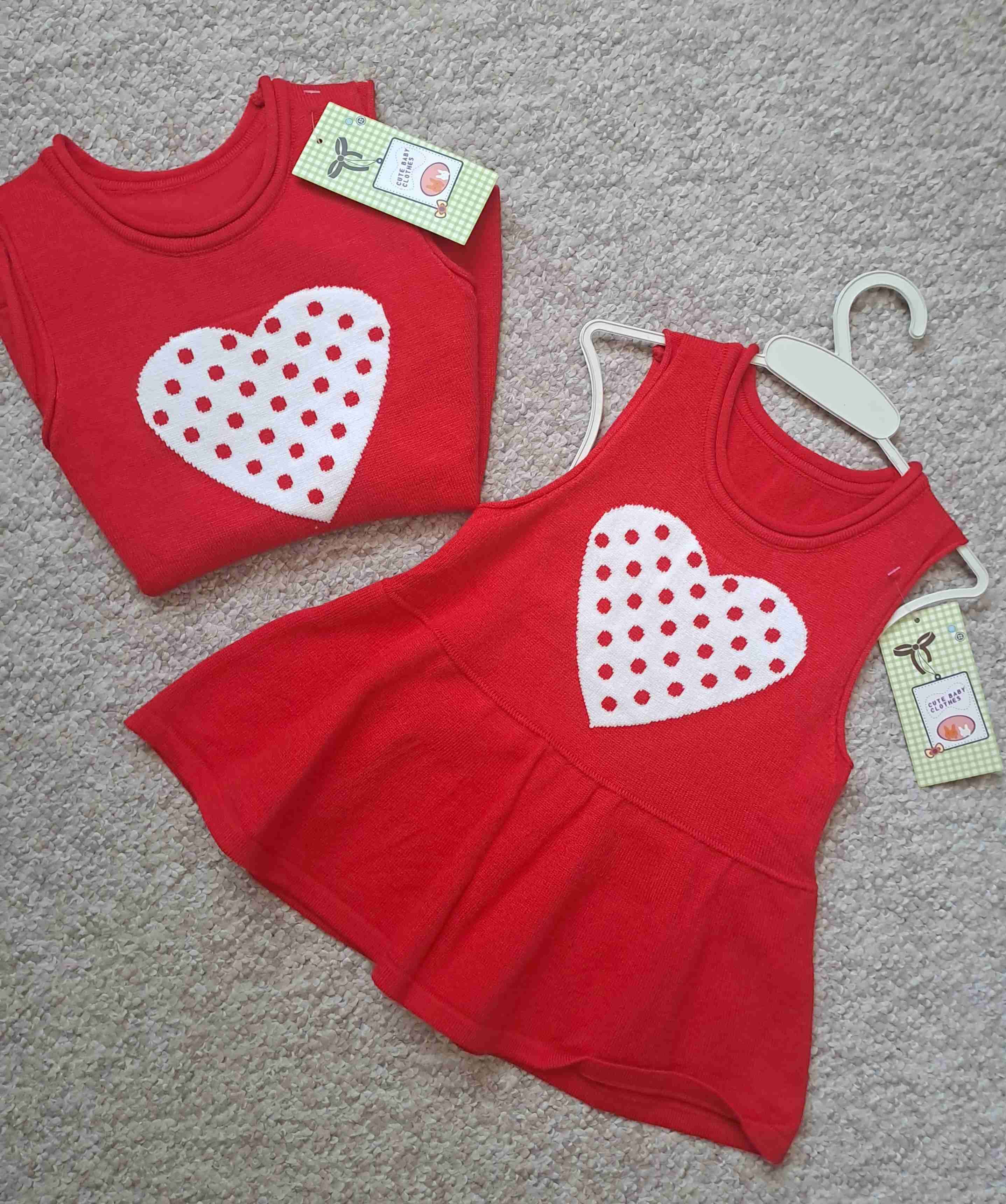Vestidos rojos con corazón talla 4 y 6