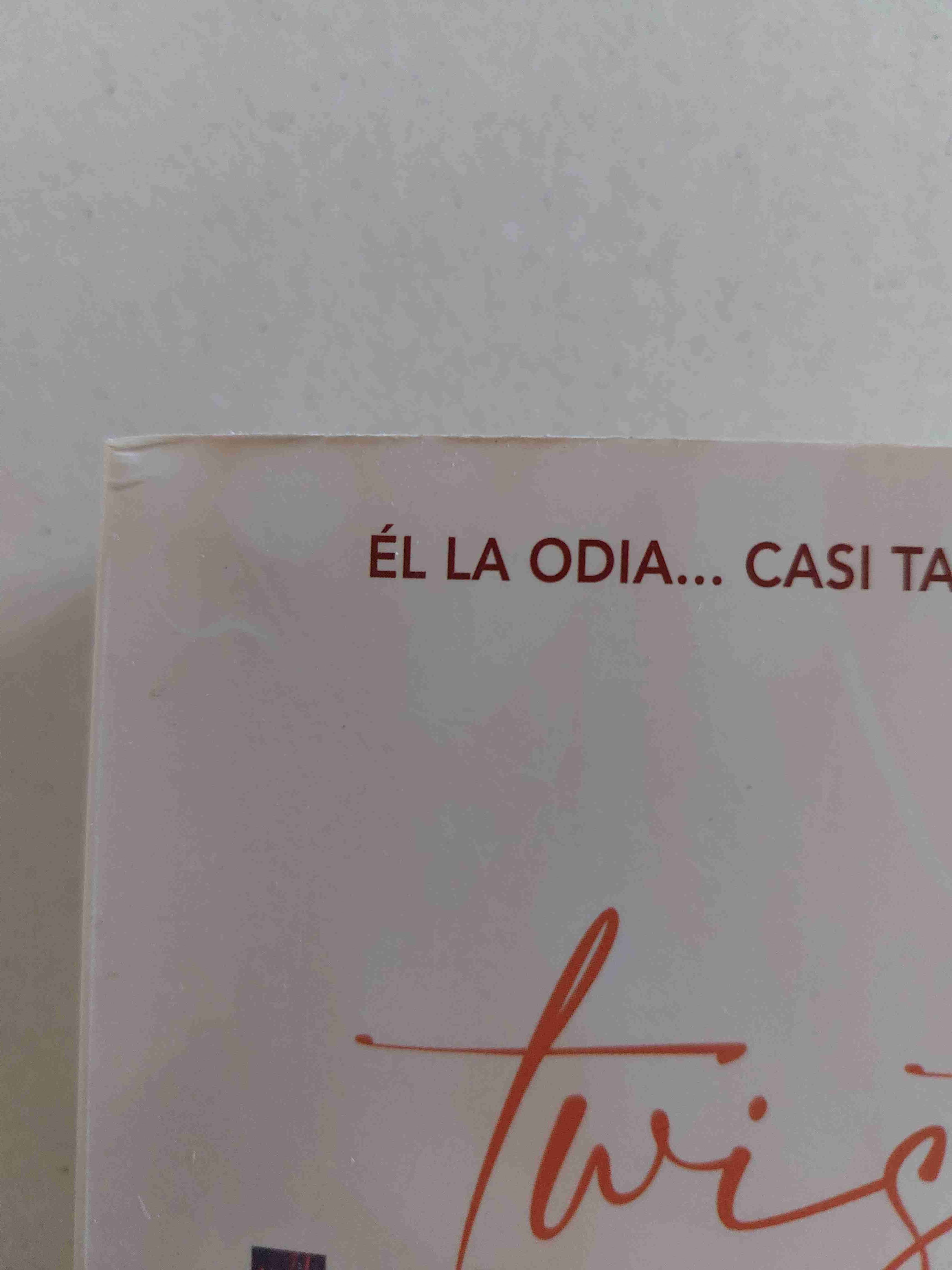 Libro 'Twisted Hate' de Ana Huang - miniatura 3